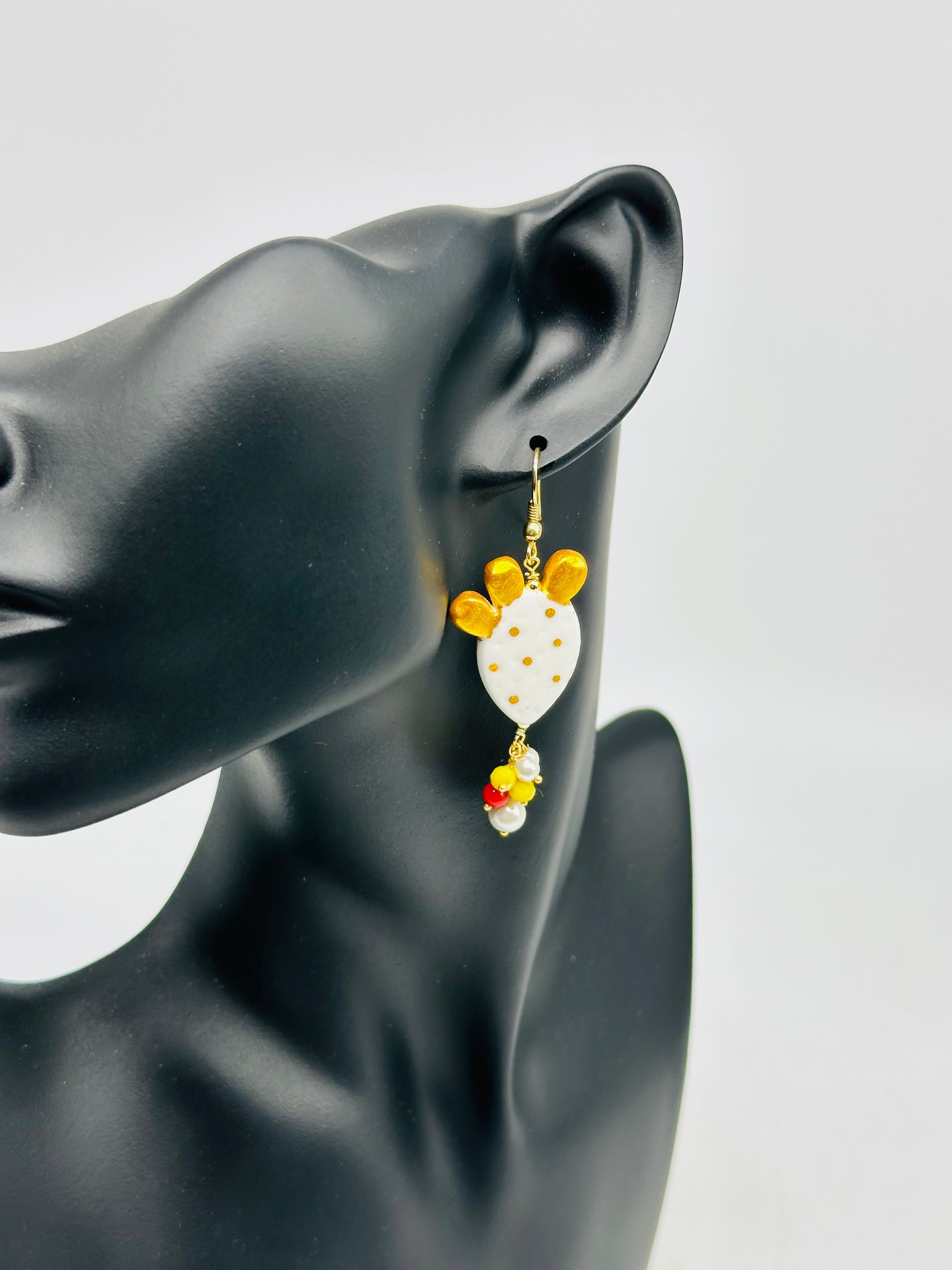 Orecchini Artigianali Fichi d’India in Ceramica di Caltagirone pietre varie V.3 Bianco - ORECCHINI