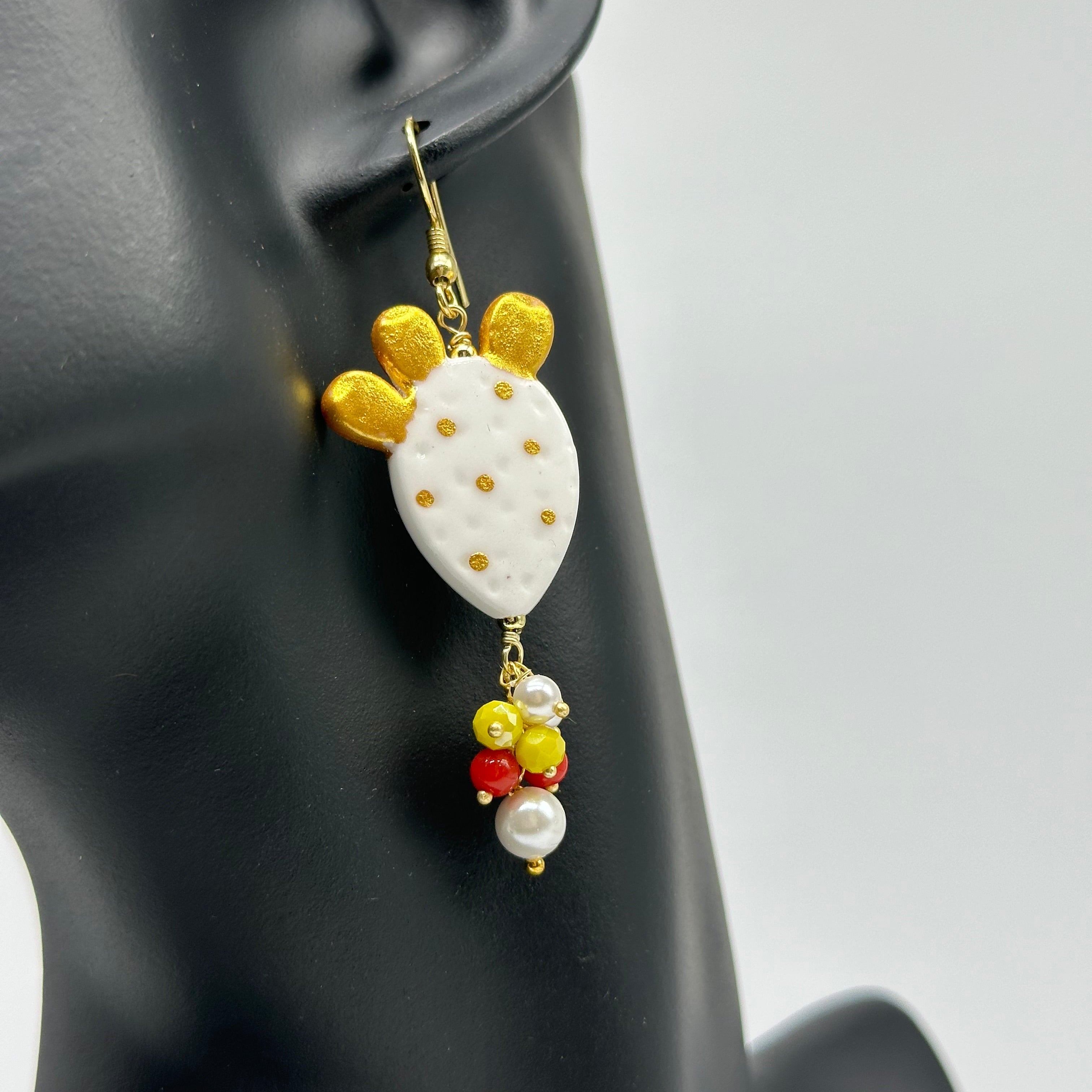 Orecchini Artigianali Fichi d’India in Ceramica di Caltagirone pietre varie V.3 Bianco - ORECCHINI