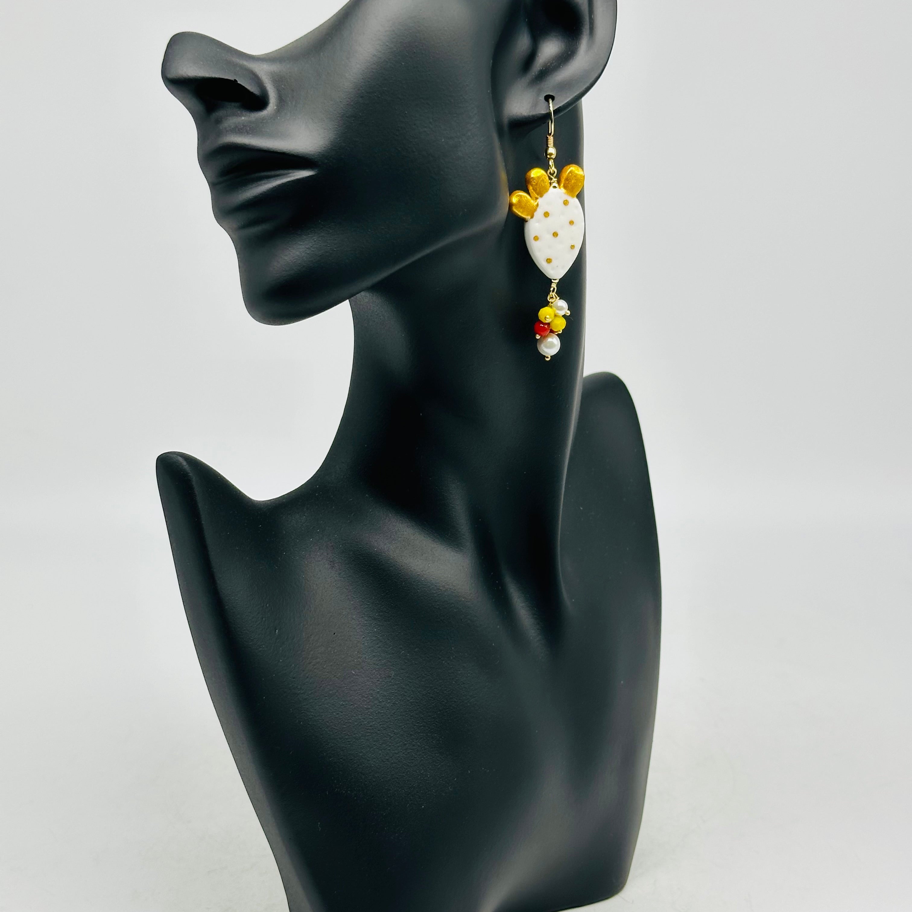 Orecchini Artigianali Fichi d’India in Ceramica di Caltagirone pietre varie V.3 Bianco - ORECCHINI