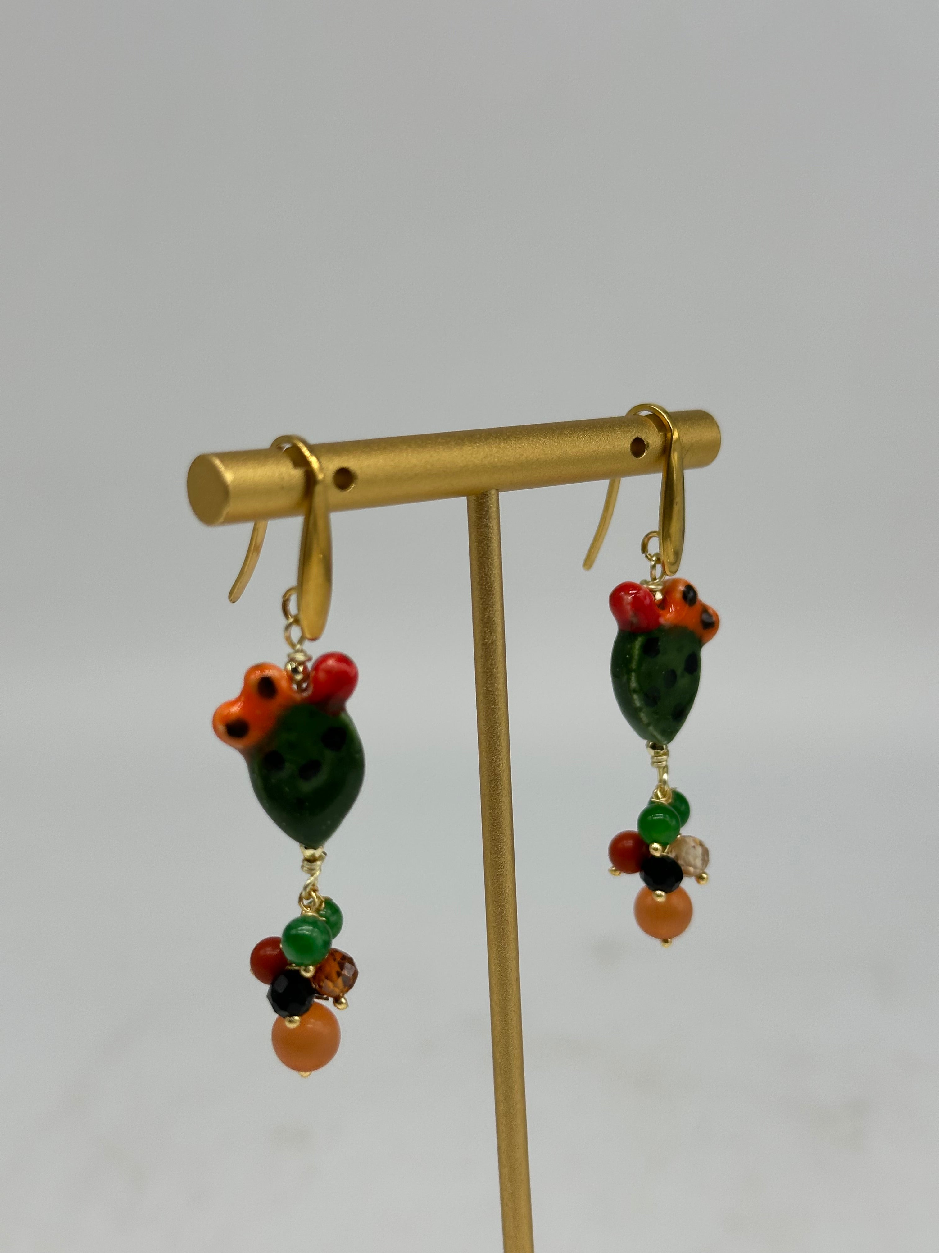 Orecchini Artigianali Fichi d’India in Ceramica di Caltagirone pietre varie V.4 - ORECCHINI