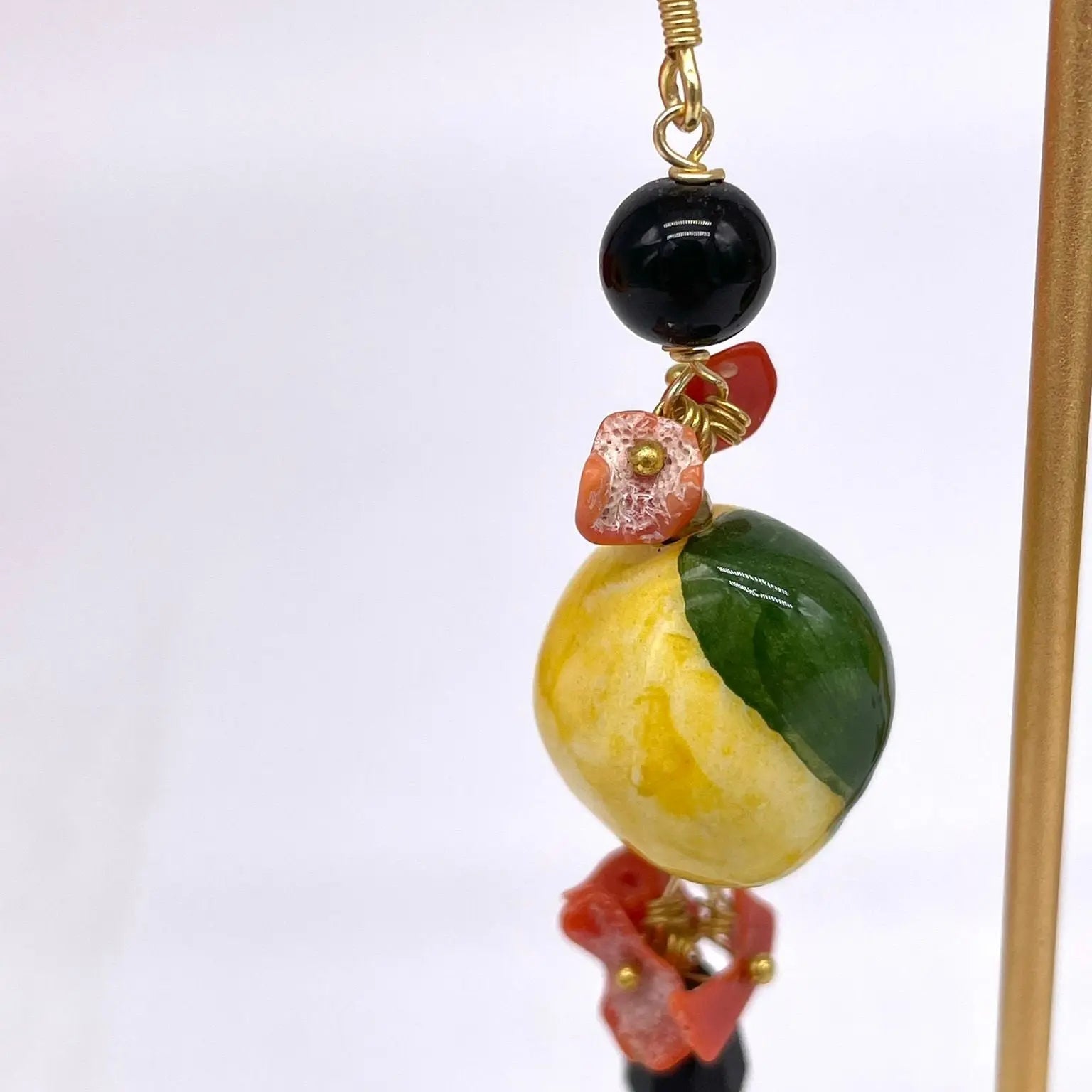 Orecchini Artigianali Limoni in Ceramica di Caltagirone, pietre e corallo - DD CERAMICHE SICILIANE