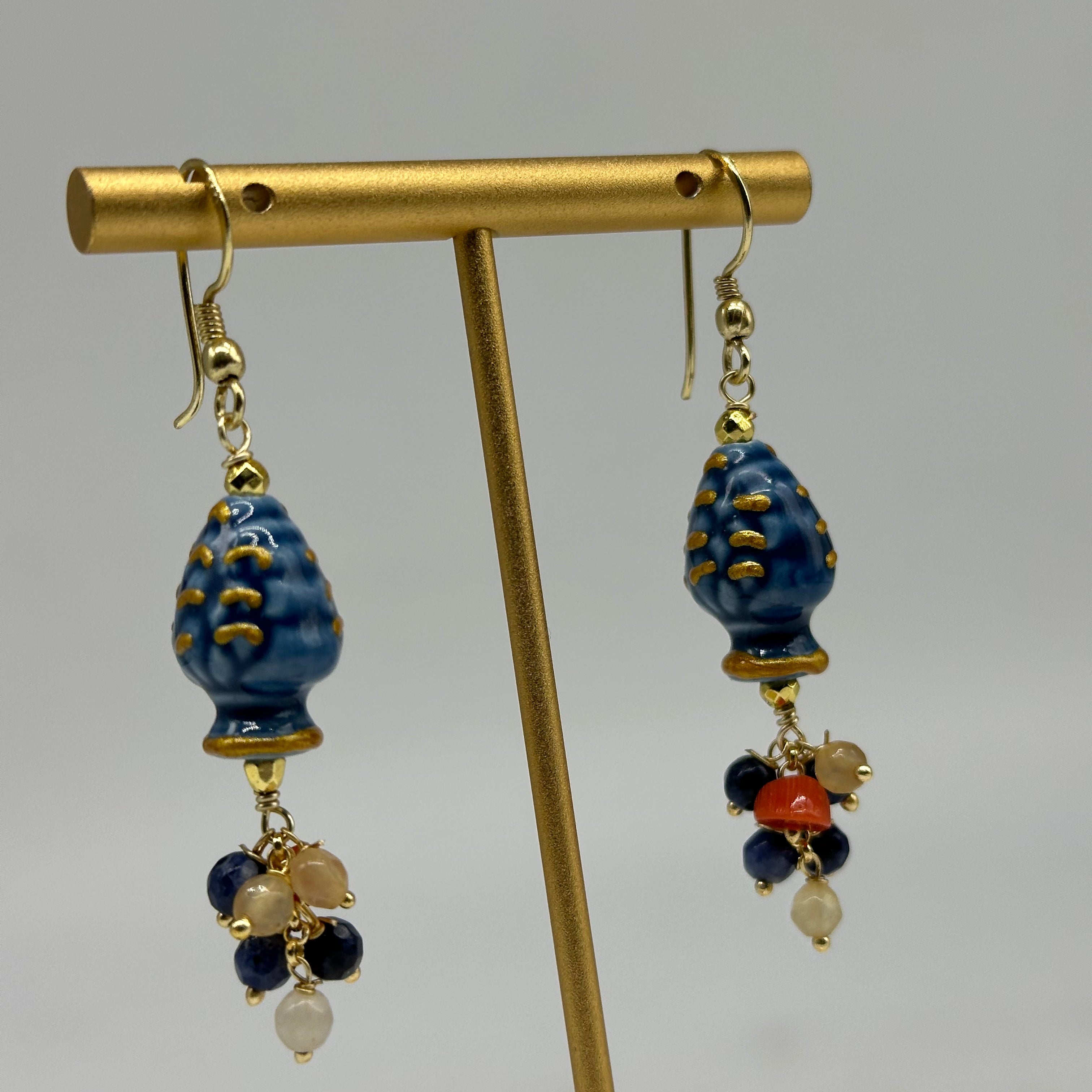 Orecchini Artigianali Pigna Blu Ceramica di Caltagirone pietre e perle - ORECCHINI