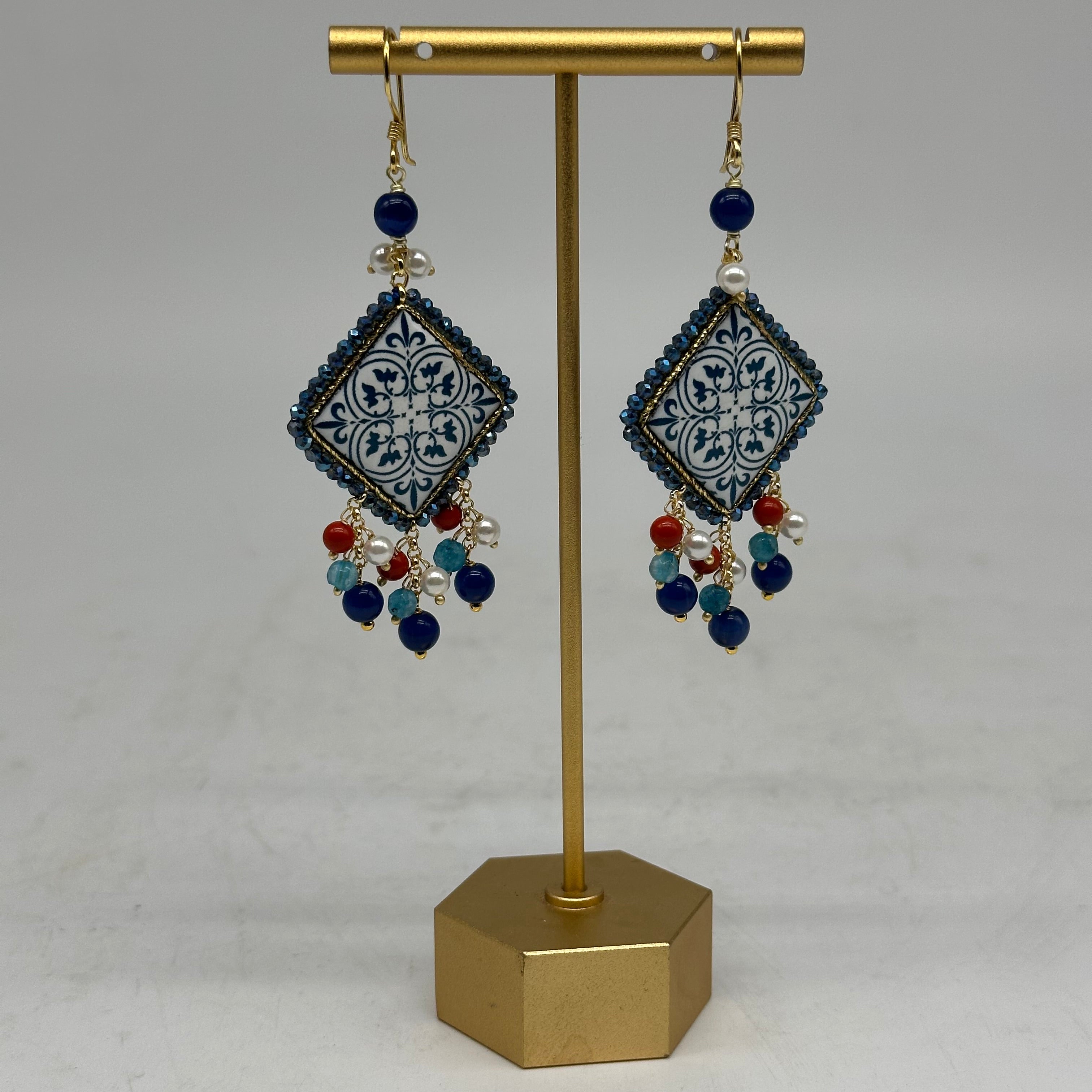 Orecchini Piastrella Ceramica di Caltagirone cornice blu pietre perle V.9 - ORECCHINI