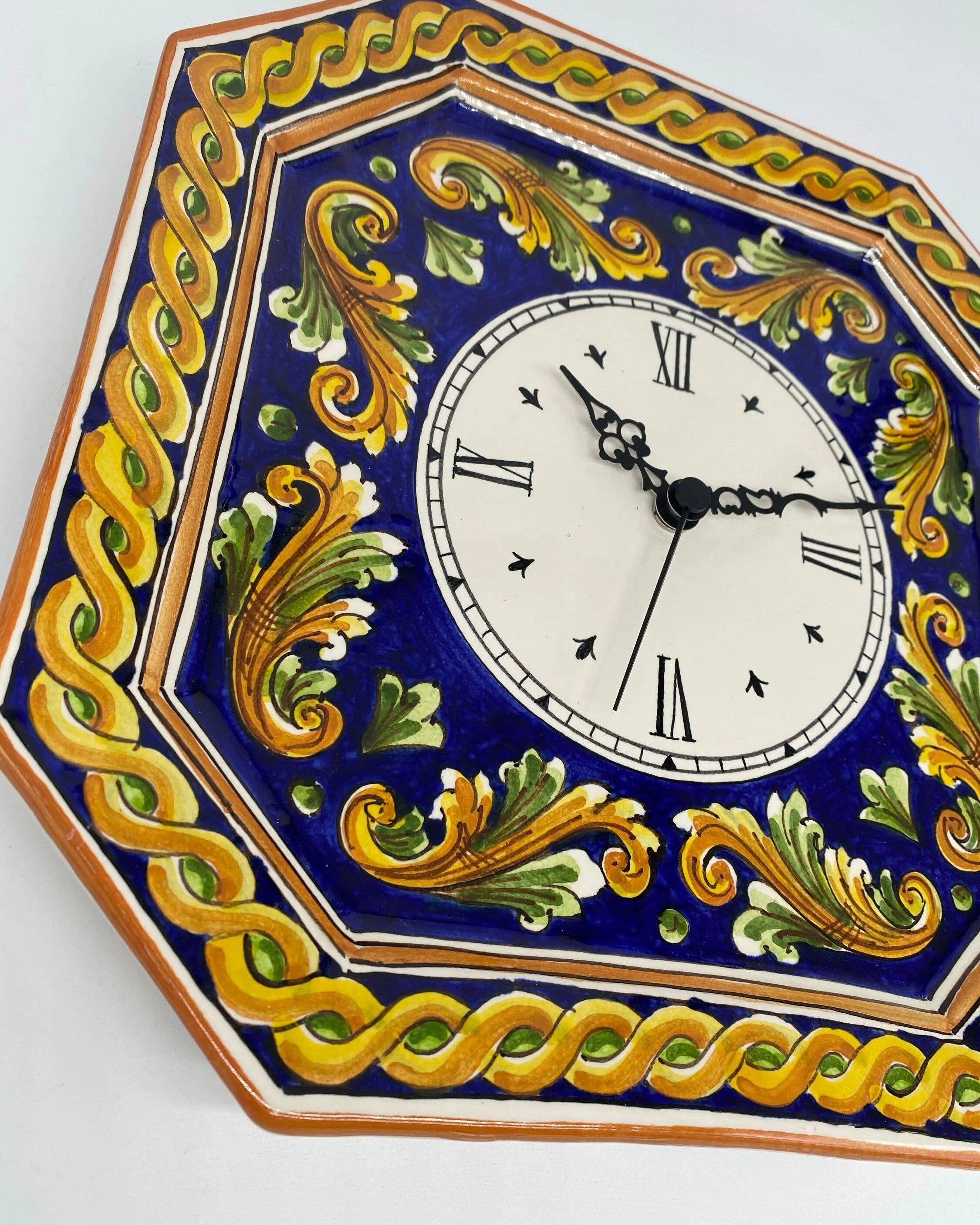 Orologio da Parete Ceramica Caltagirone Ottagonale dipinto a mano cm 32 Decoro n.2 DD CERAMICHE SICILIANE
