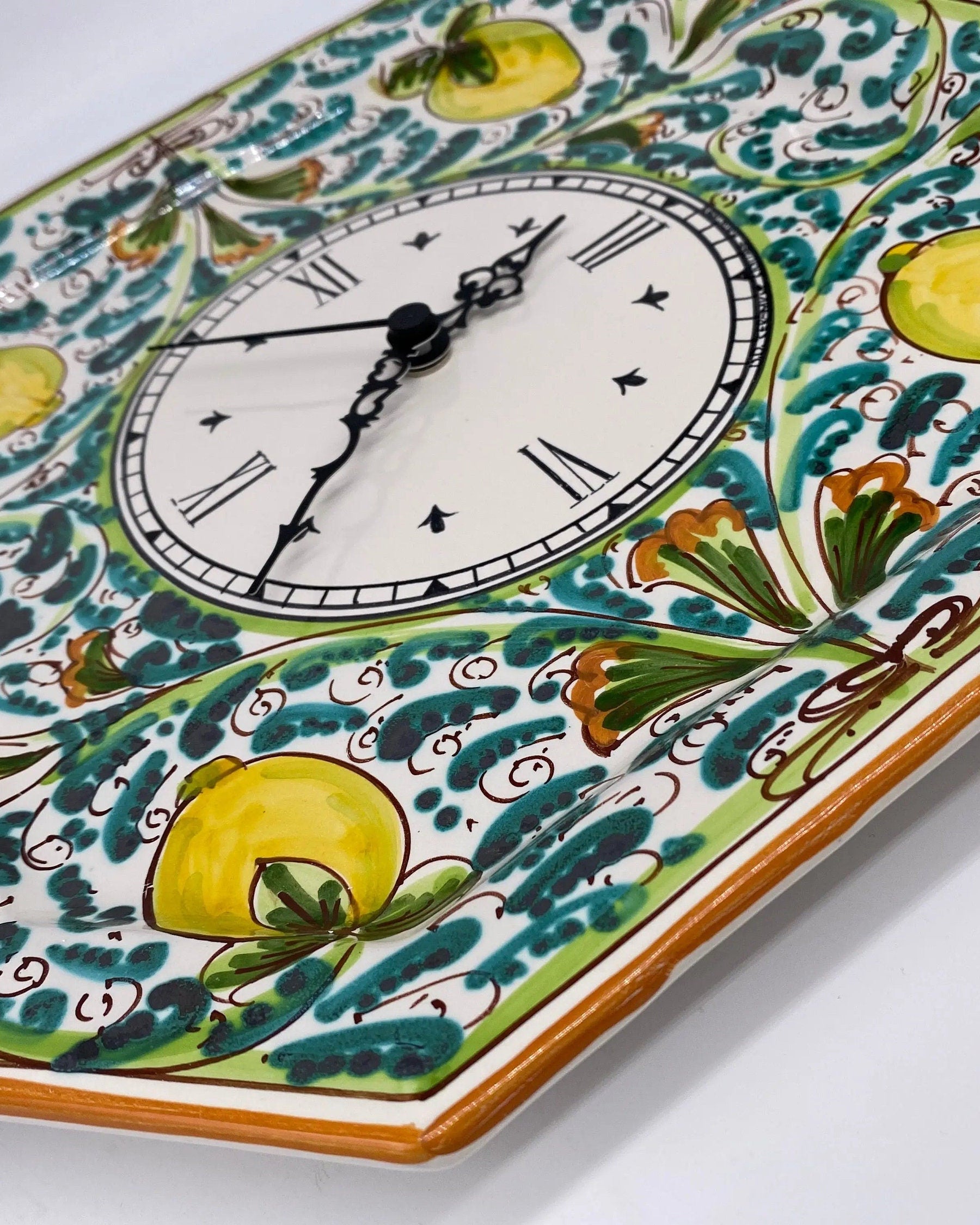 Orologio da Parete Ceramica Caltagirone Ottagonale dipinto a mano cm 32 Decoro n.3 DD CERAMICHE SICILIANE