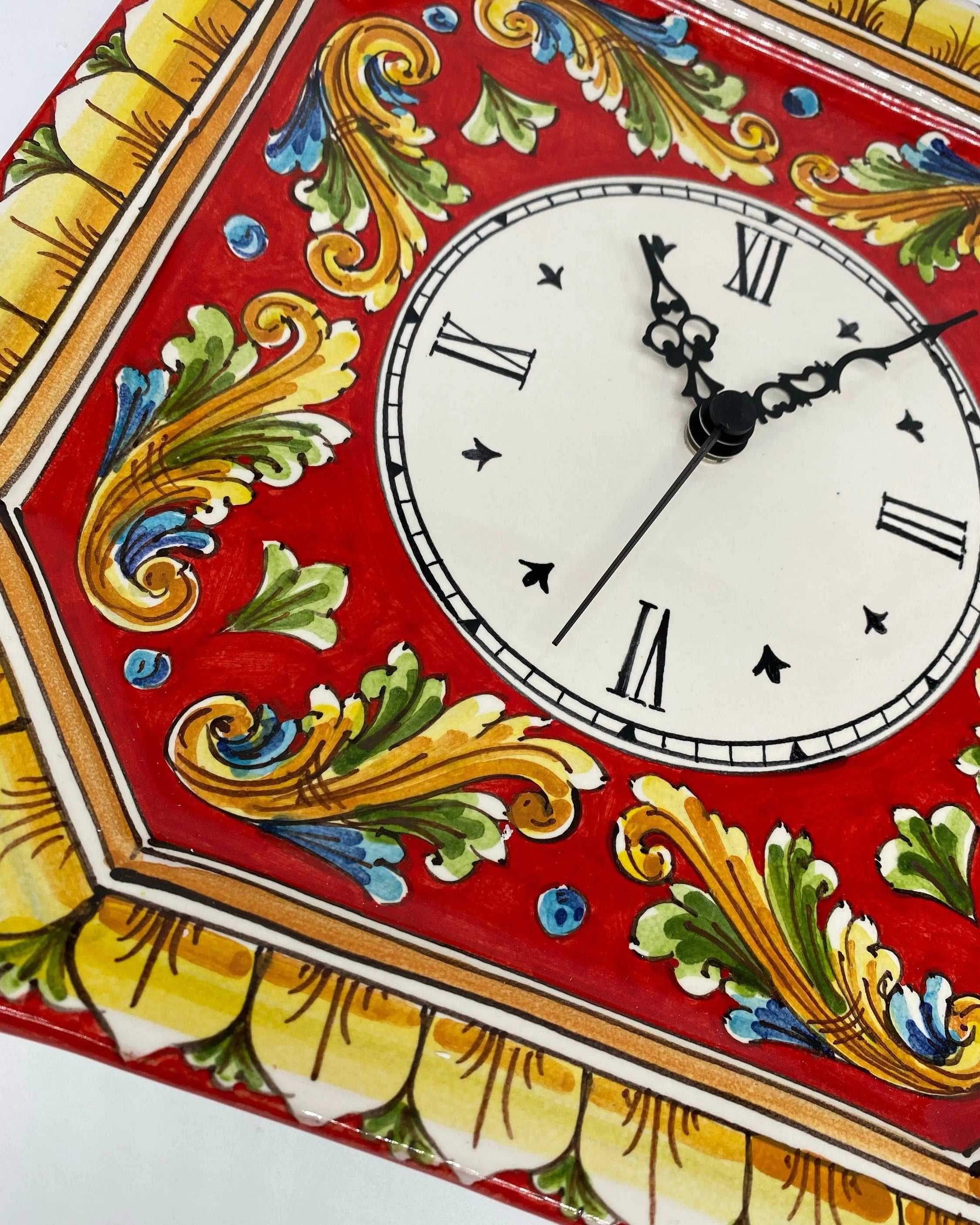 Orologio da Parete Ceramica Caltagirone Ottagonale dipinto a mano cm 32 Decoro n.1 DD CERAMICHE SICILIANE