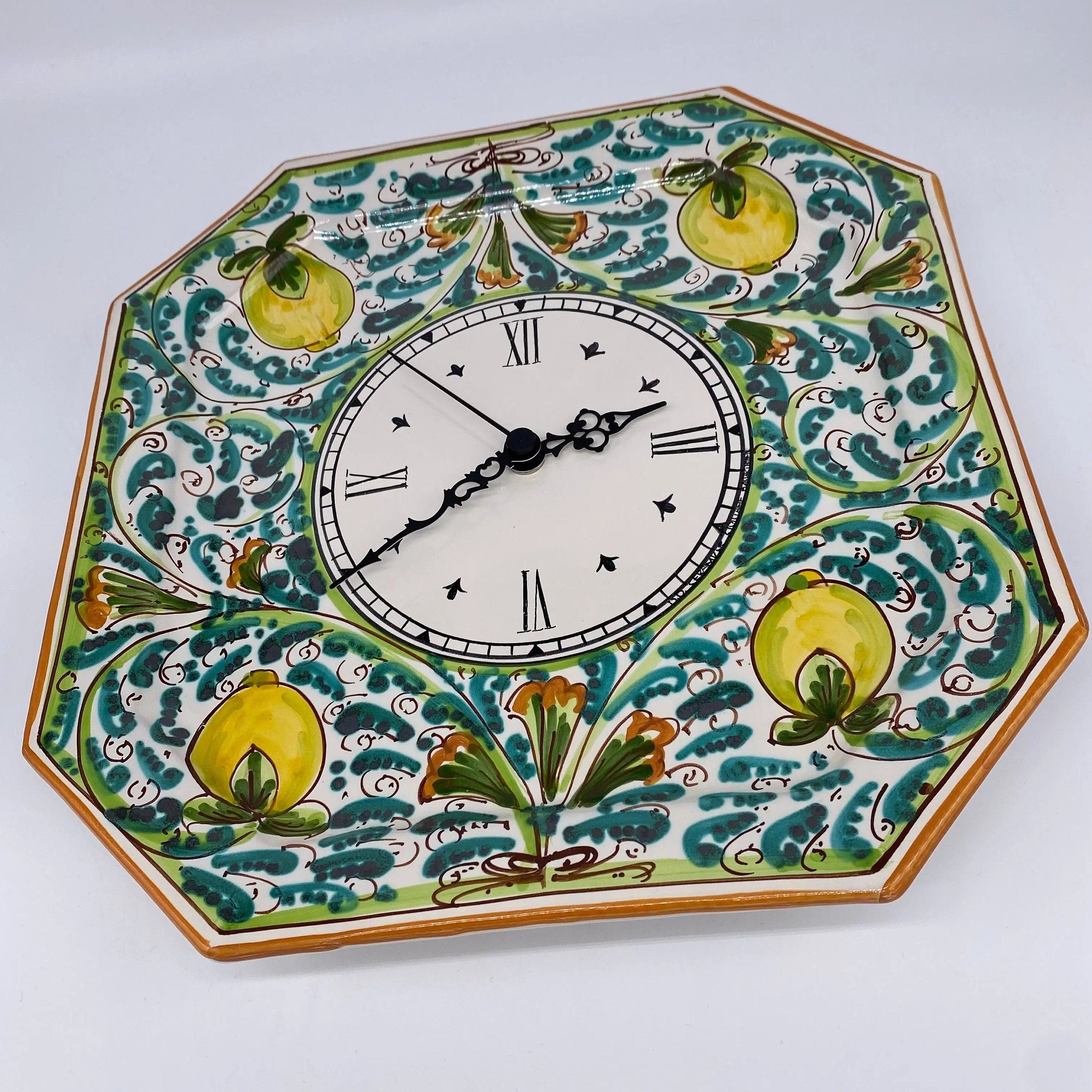 Orologio da Parete Ceramica Caltagirone Ottagonale dipinto a mano cm 32 Decoro n.3 DD CERAMICHE SICILIANE