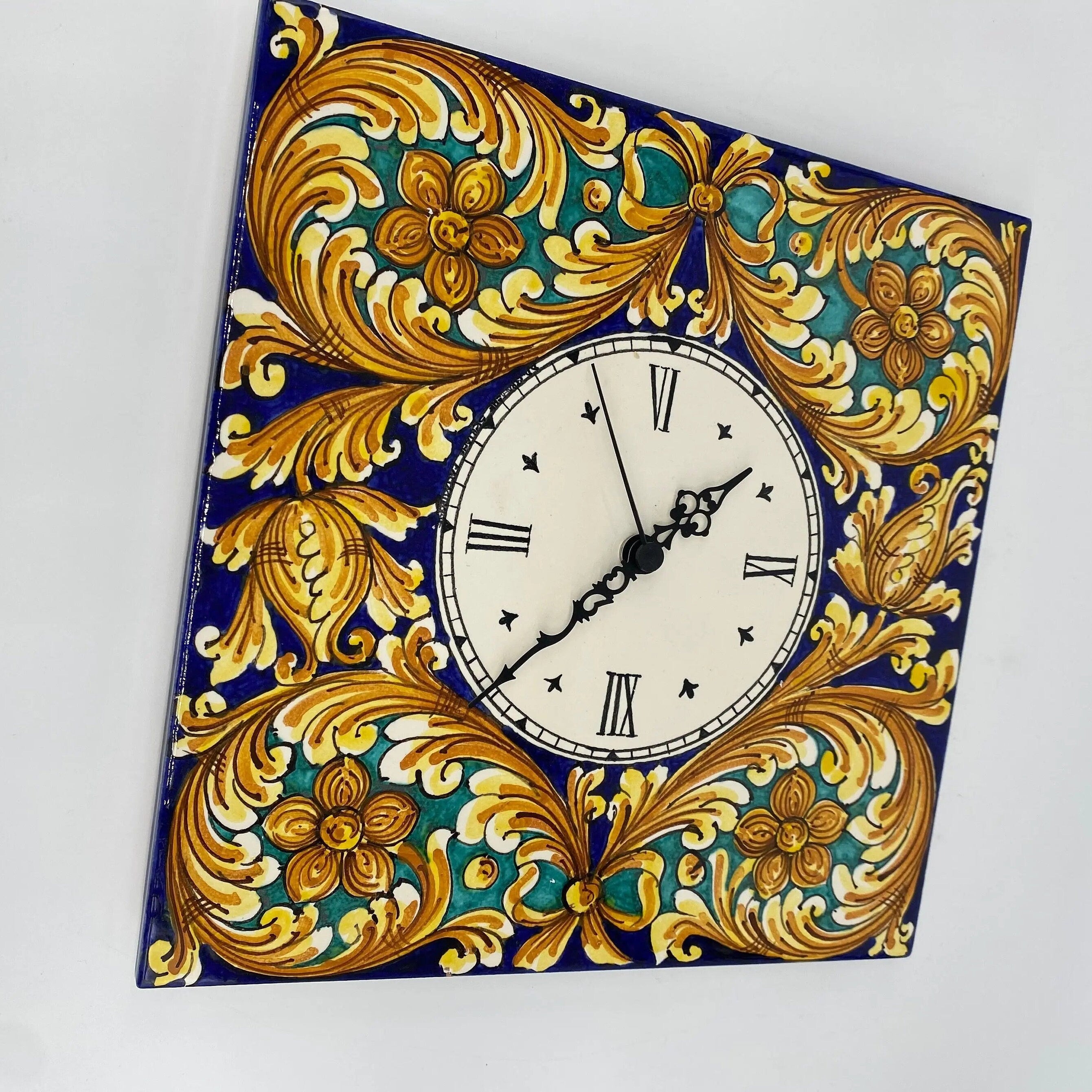 Orologio da Parete Ceramica Caltagirone Quadrato dipinto a mano Lato 30cm Decoro n.2 DD CERAMICHE SICILIANE