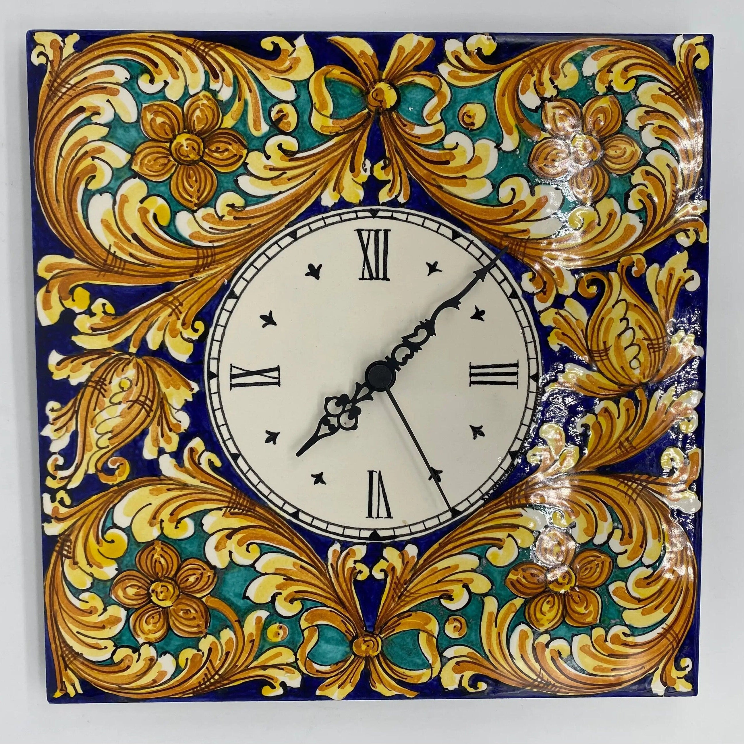 Orologio da Parete Ceramica Caltagirone Quadrato dipinto a mano Lato 30cm Decoro n.2 DD CERAMICHE SICILIANE