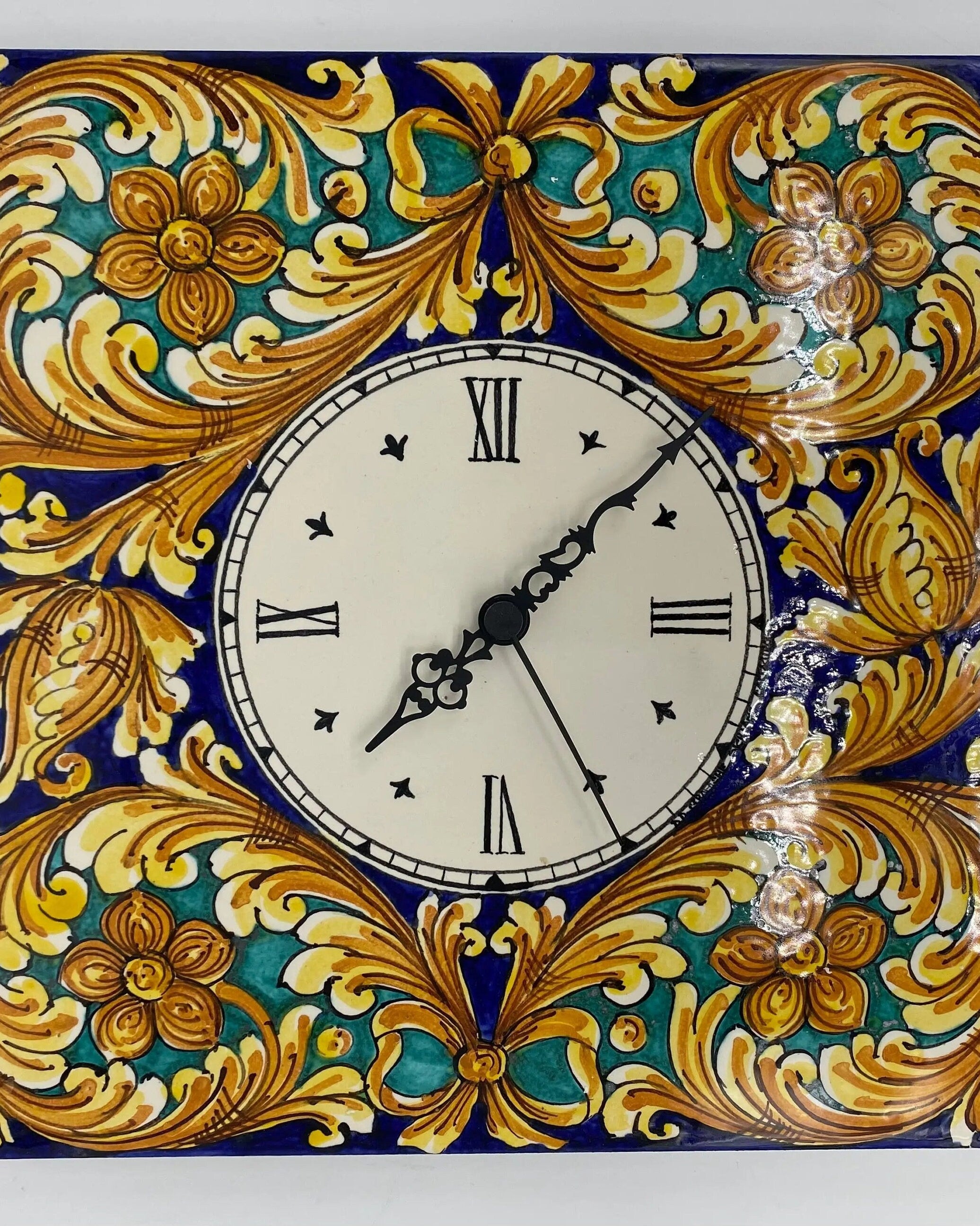 Orologio da Parete Ceramica Caltagirone Quadrato dipinto a mano Lato 30cm Decoro n.2 DD CERAMICHE SICILIANE