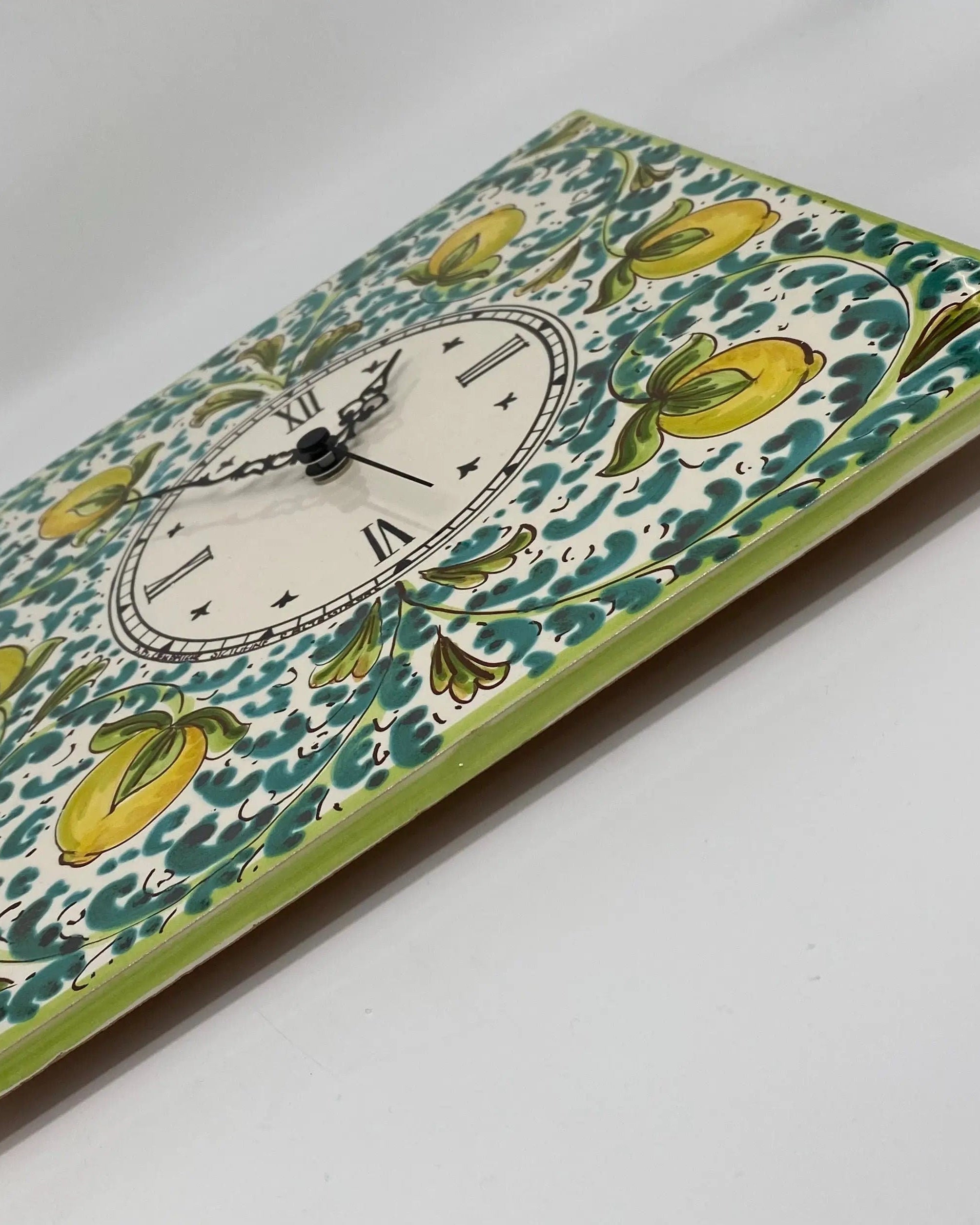 Orologio da Parete Ceramica Caltagirone Quadrato dipinto a mano Lato 30cm Decoro n.1 DD CERAMICHE SICILIANE