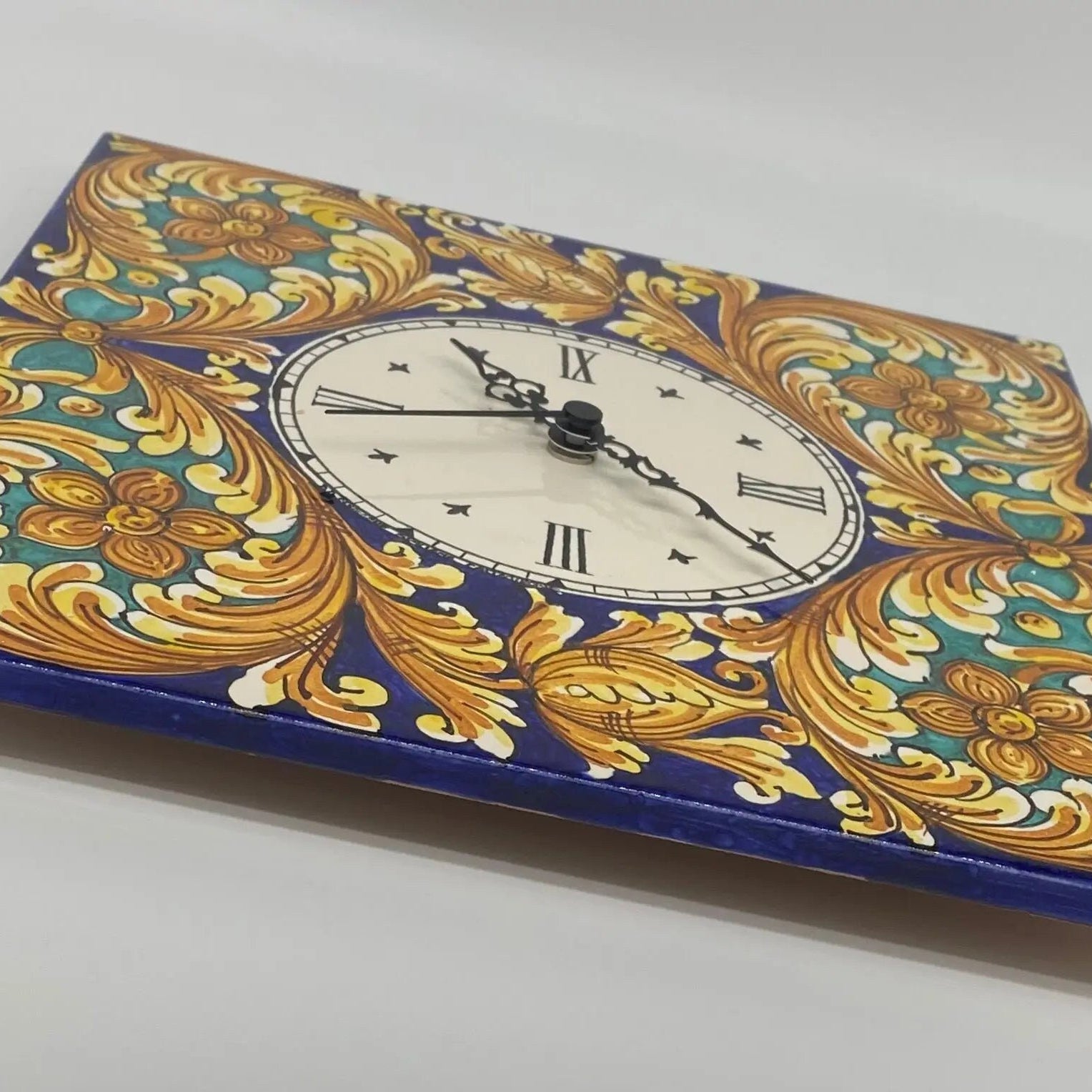 Orologio da Parete Ceramica Caltagirone Quadrato dipinto a mano Lato 30cm Decoro n.2 DD CERAMICHE SICILIANE