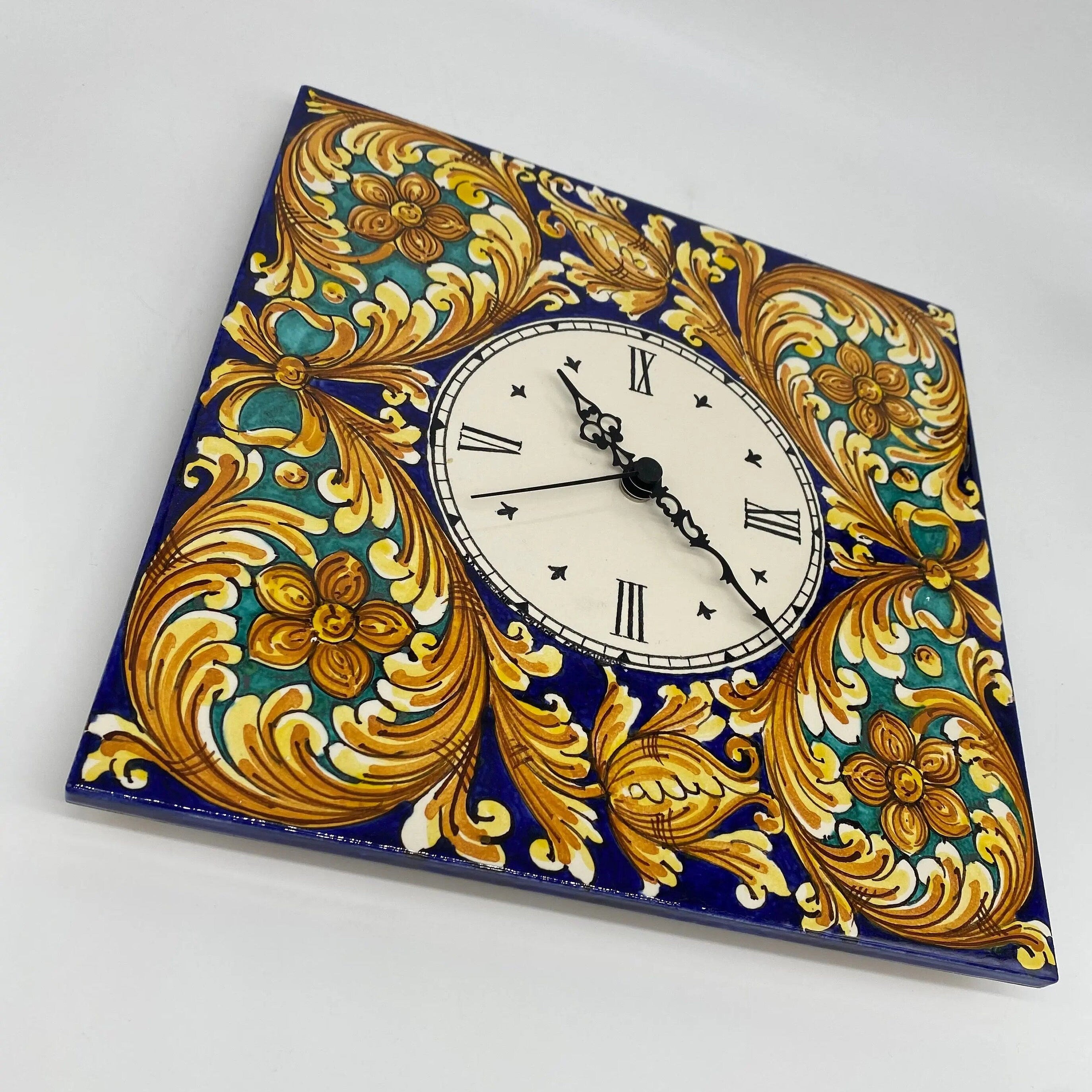 Orologio da Parete Ceramica Caltagirone Quadrato dipinto a mano Lato 30cm Decoro n.2 DD CERAMICHE SICILIANE