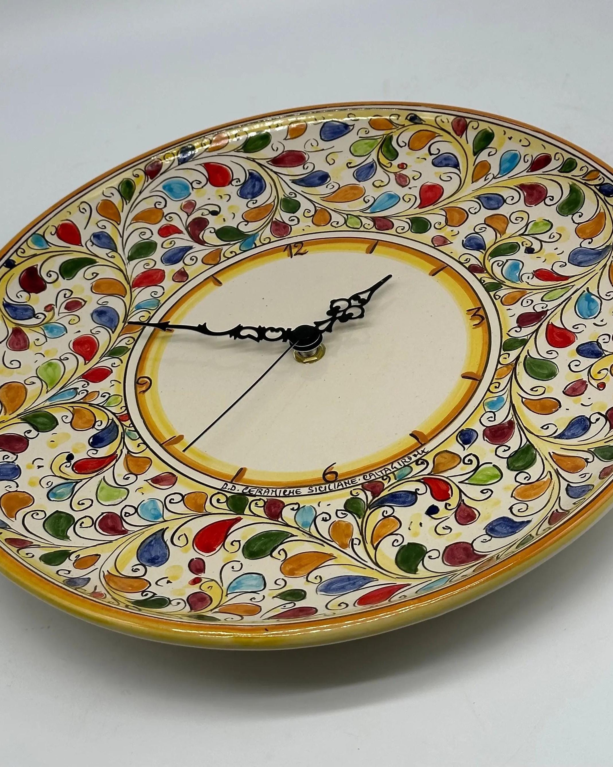Orologio da Parete Ceramica Caltagirone Rotondo dipinto a mano cm D.30 Decoro n.11g DD CERAMICHE SICILIANE