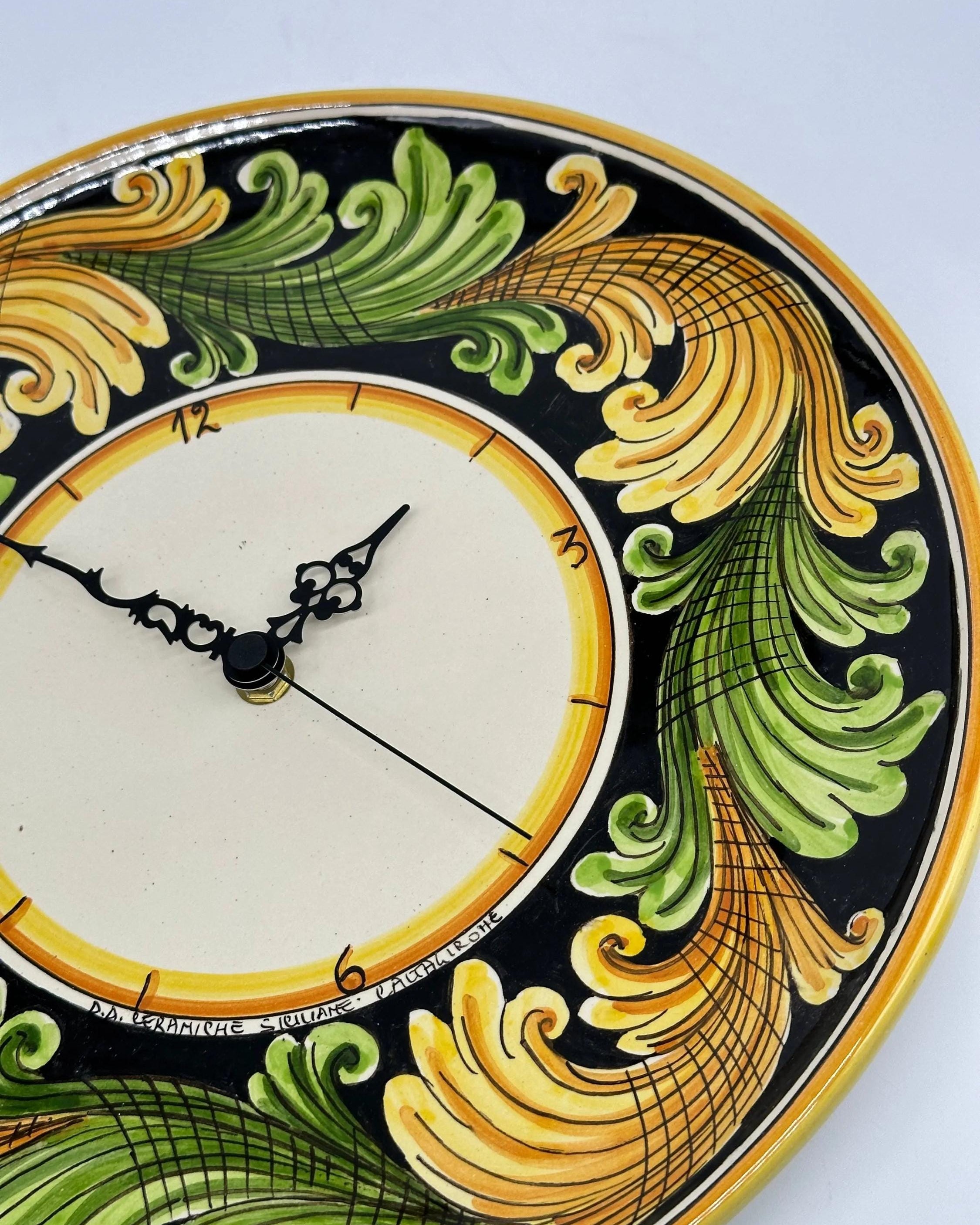 Orologio da Parete Ceramica Caltagirone Rotondo dipinto a mano cm D.30 Decoro n.10g DD CERAMICHE SICILIANE