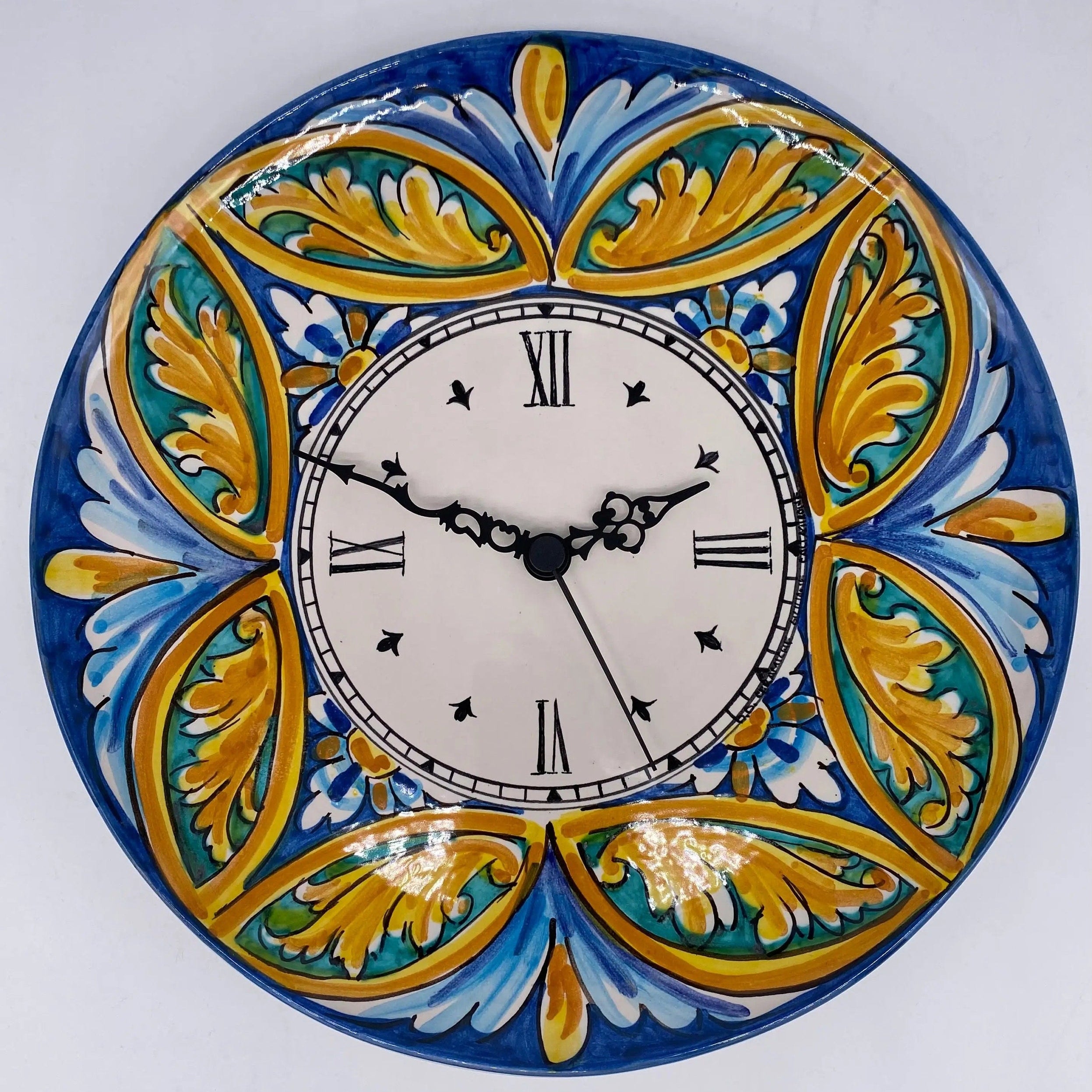 Orologio da Parete Ceramica Caltagirone Rotondo dipinto a mano cm D.30 Decoro n.4 DD CERAMICHE SICILIANE