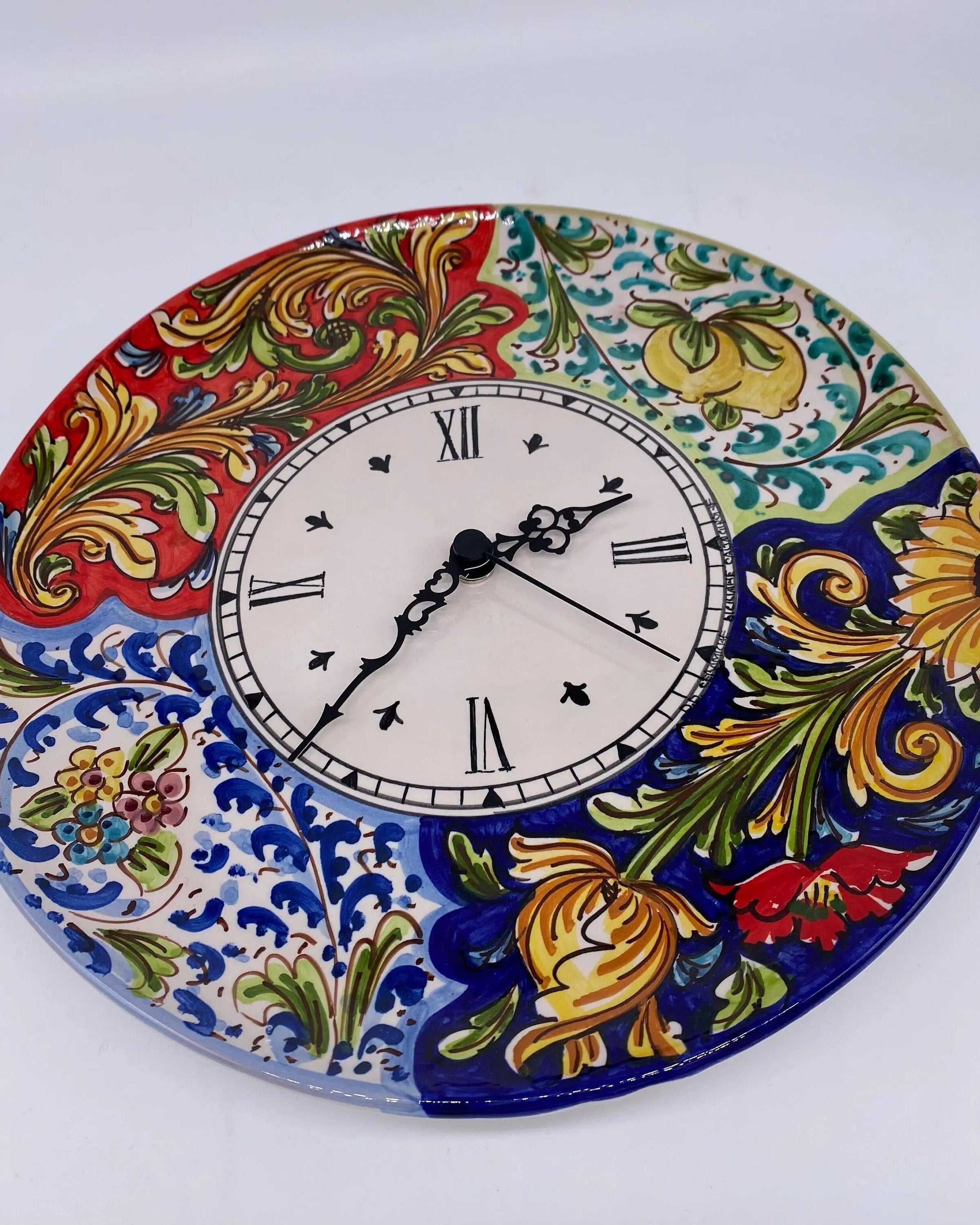 Orologio da Parete Ceramica Caltagirone Rotondo dipinto a mano cm D.30 Decoro n.3 DD CERAMICHE SICILIANE