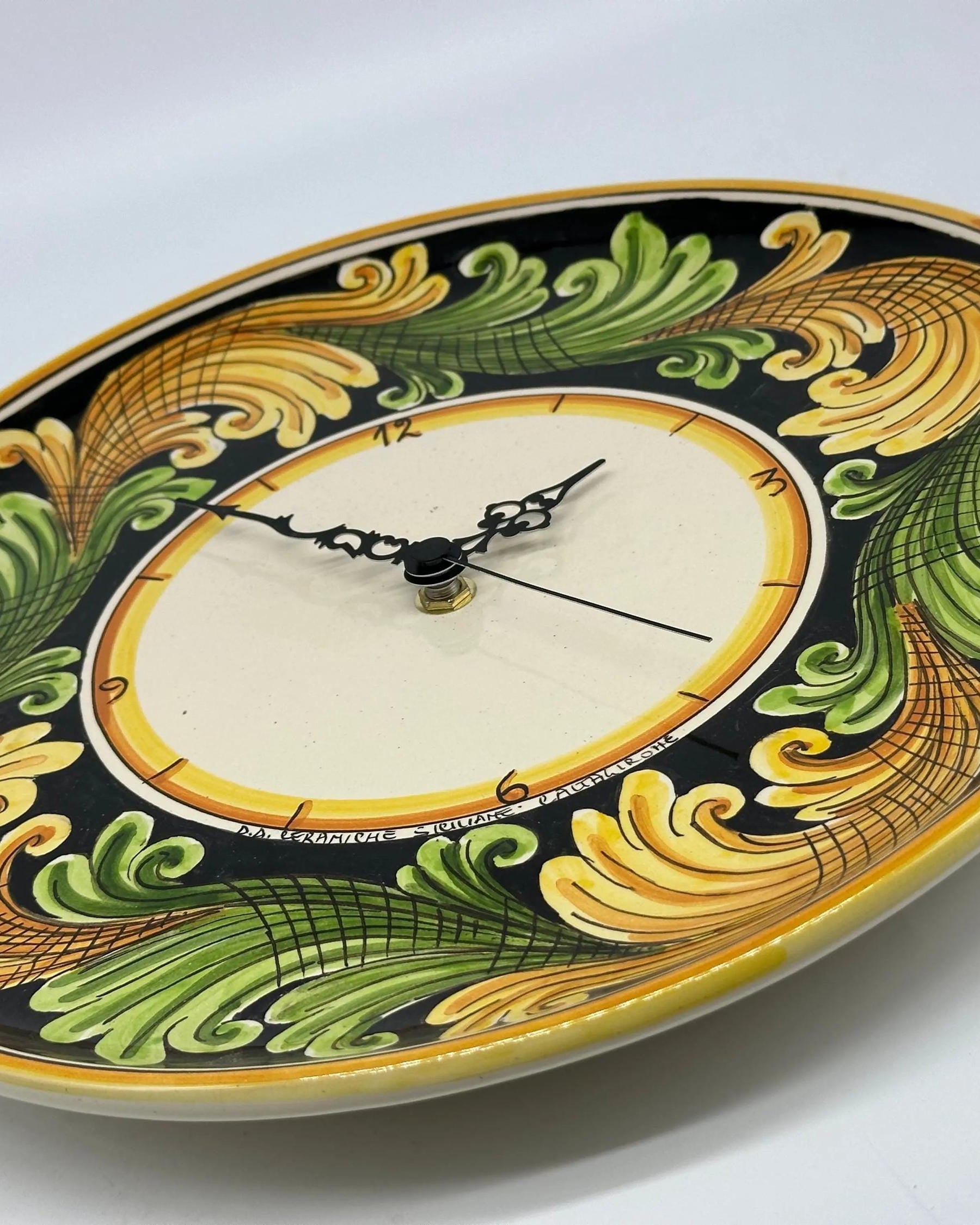 Orologio da Parete Ceramica Caltagirone Rotondo dipinto a mano cm D.30 Decoro n.10g DD CERAMICHE SICILIANE