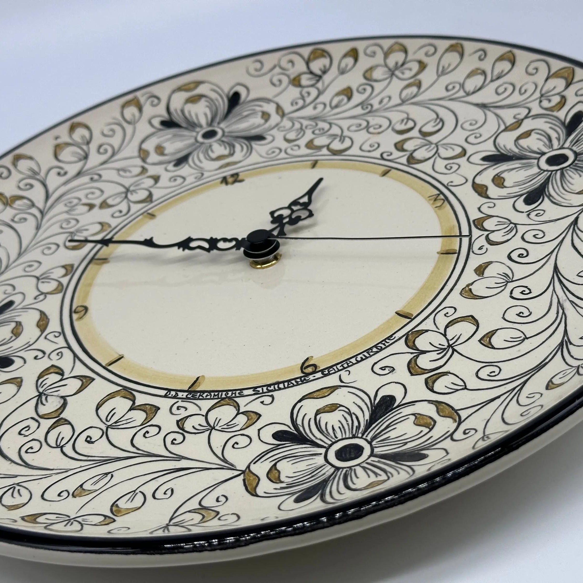 Orologio da Parete Ceramica Caltagirone Rotondo dipinto a mano cm D.30 Decoro n.7g DD CERAMICHE SICILIANE