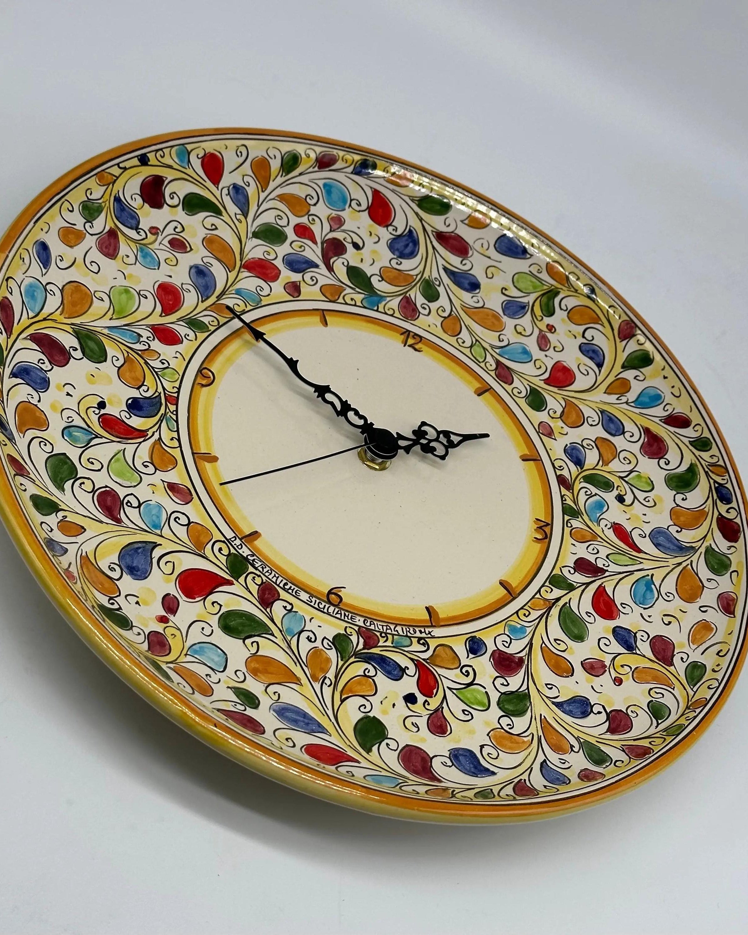 Orologio da Parete Ceramica Caltagirone Rotondo dipinto a mano cm D.30 Decoro n.11g DD CERAMICHE SICILIANE