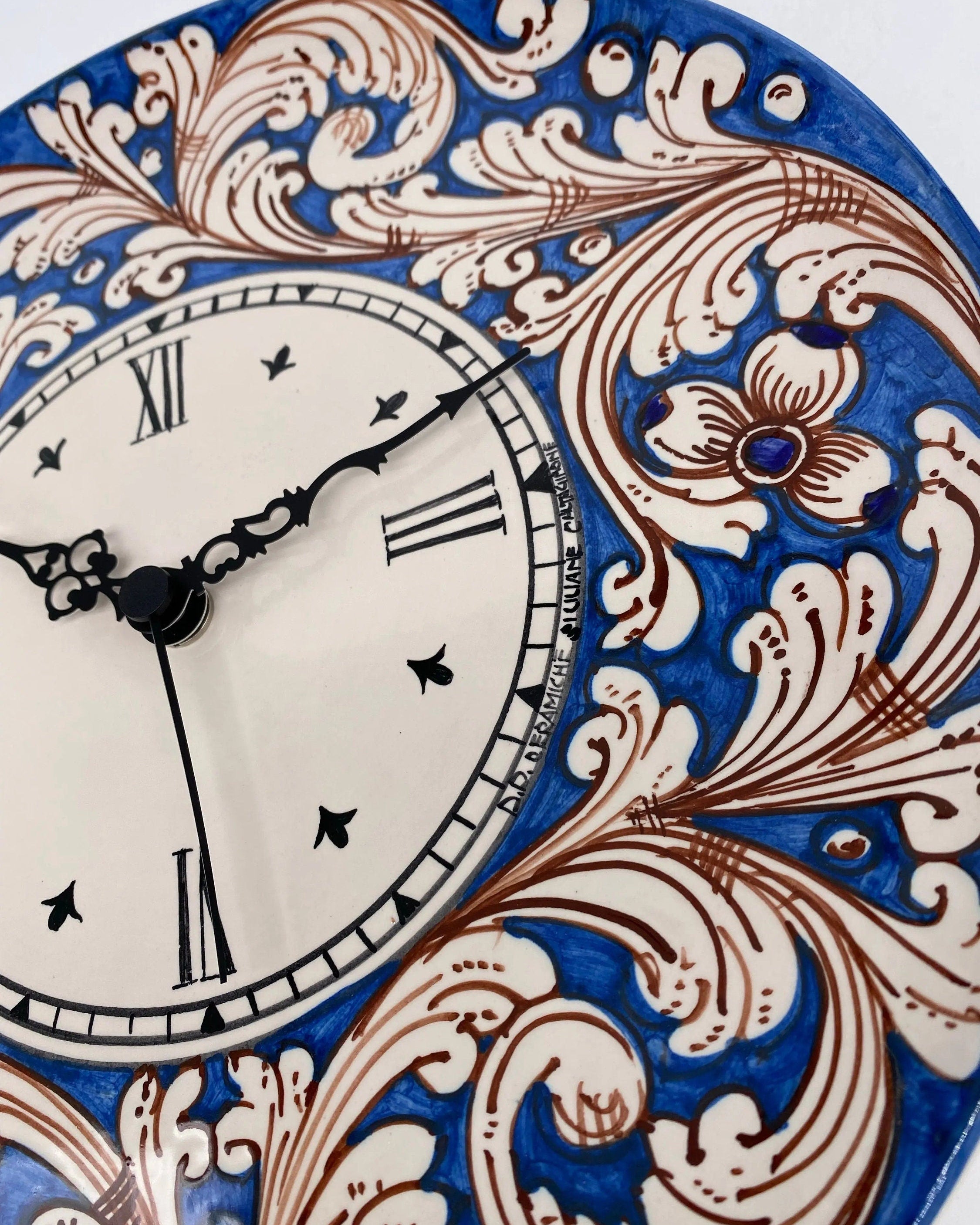 Orologio da Parete Ceramica Caltagirone Rotondo dipinto a mano cm D.30 Decoro n.5 DD CERAMICHE SICILIANE