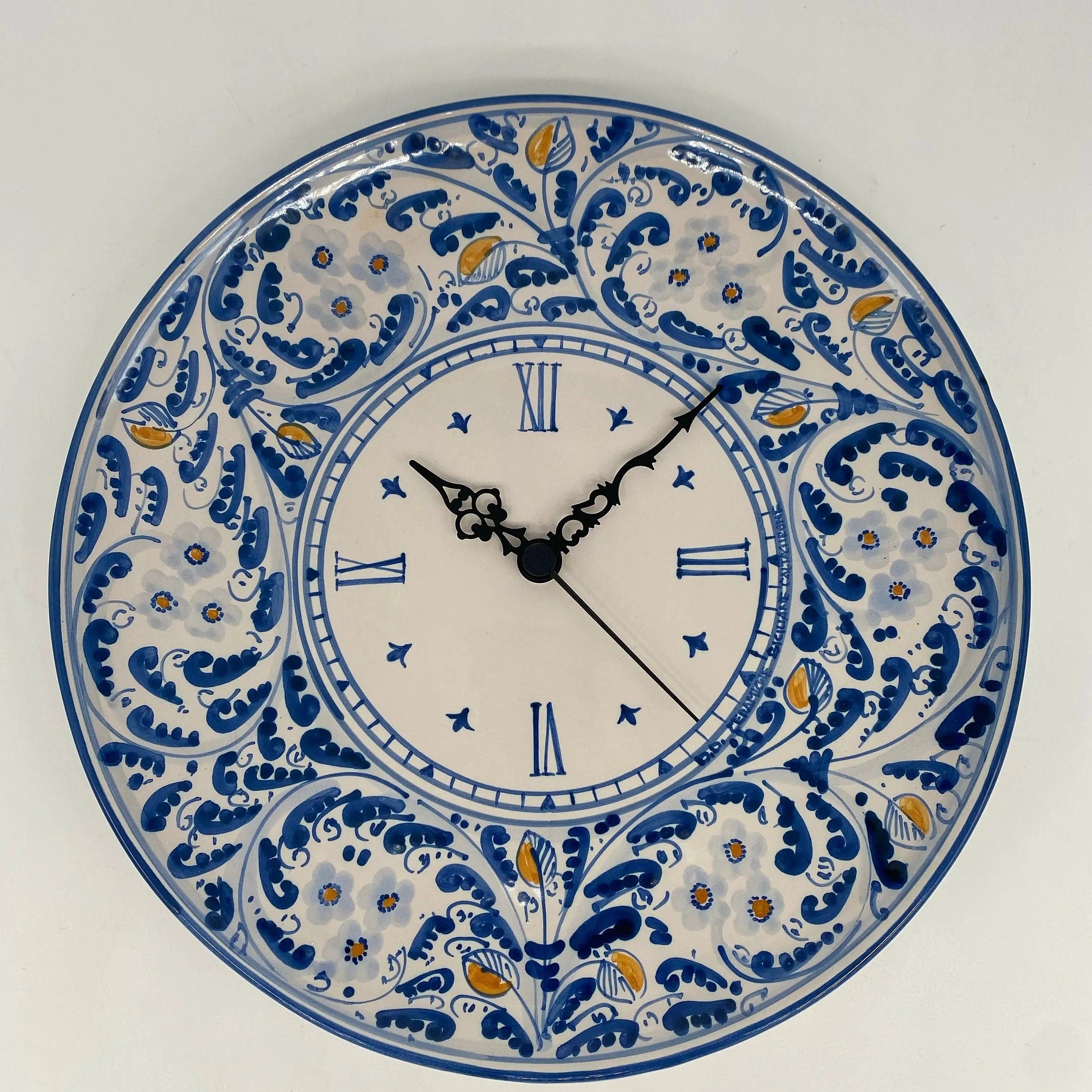 Orologio da Parete Ceramica Caltagirone Rotondo dipinto a mano cm D.30 Decoro n.2 DD CERAMICHE SICILIANE