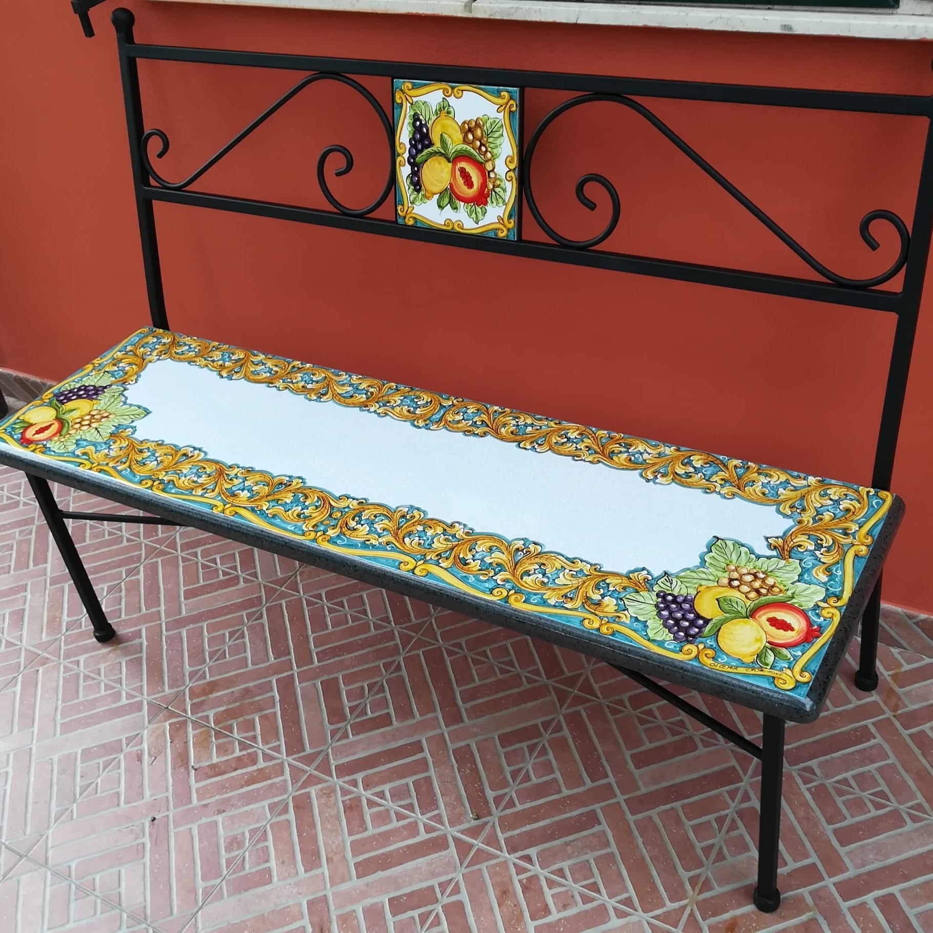 Panchina in Ferro Battuto con Pietra Lavica e Mattonella cm 20x20 Decoro Frutta - PANCHINE