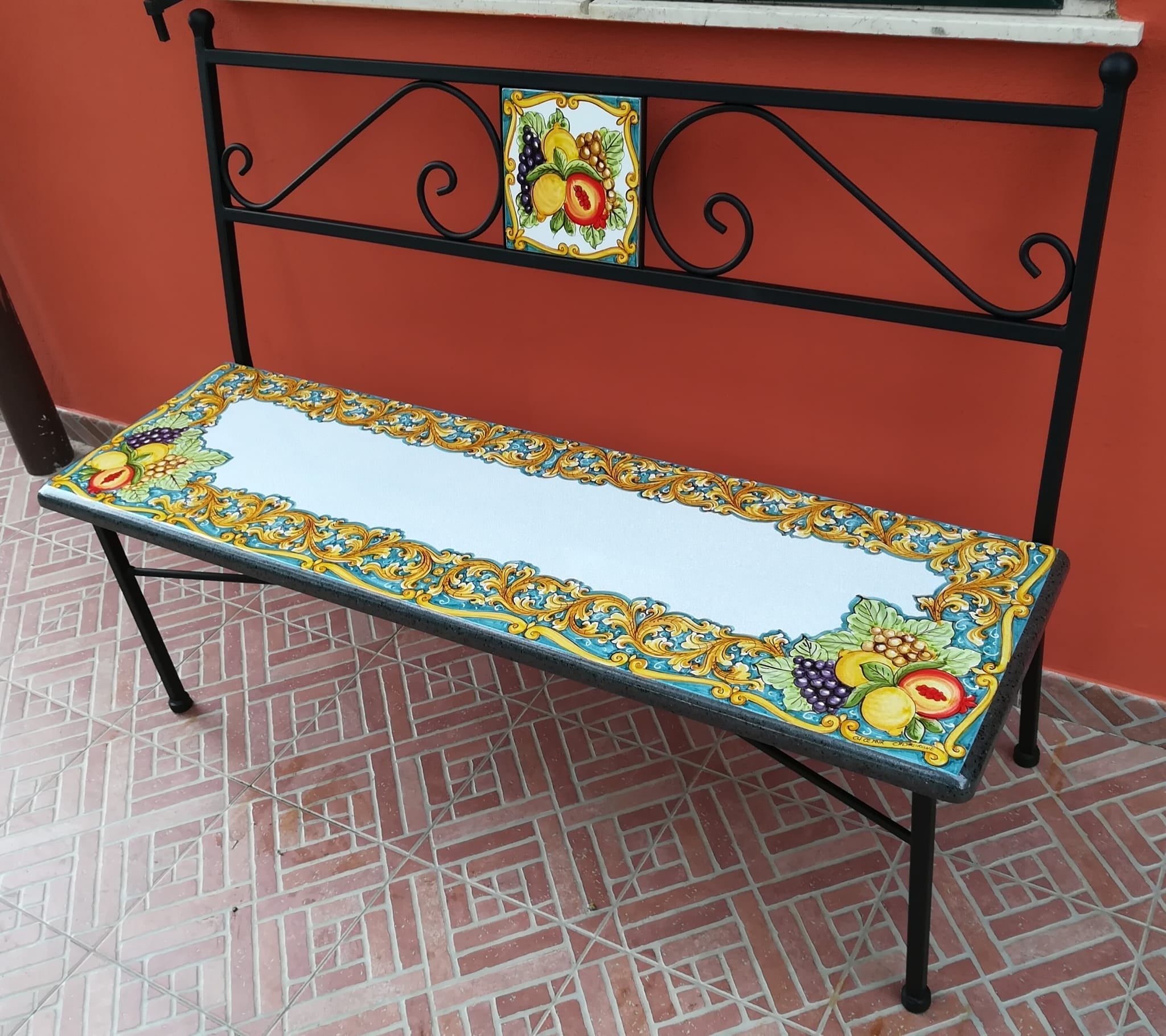 Panchina in Ferro Battuto con Pietra Lavica e Mattonella cm 20x20 Decoro Frutta - PANCHINE