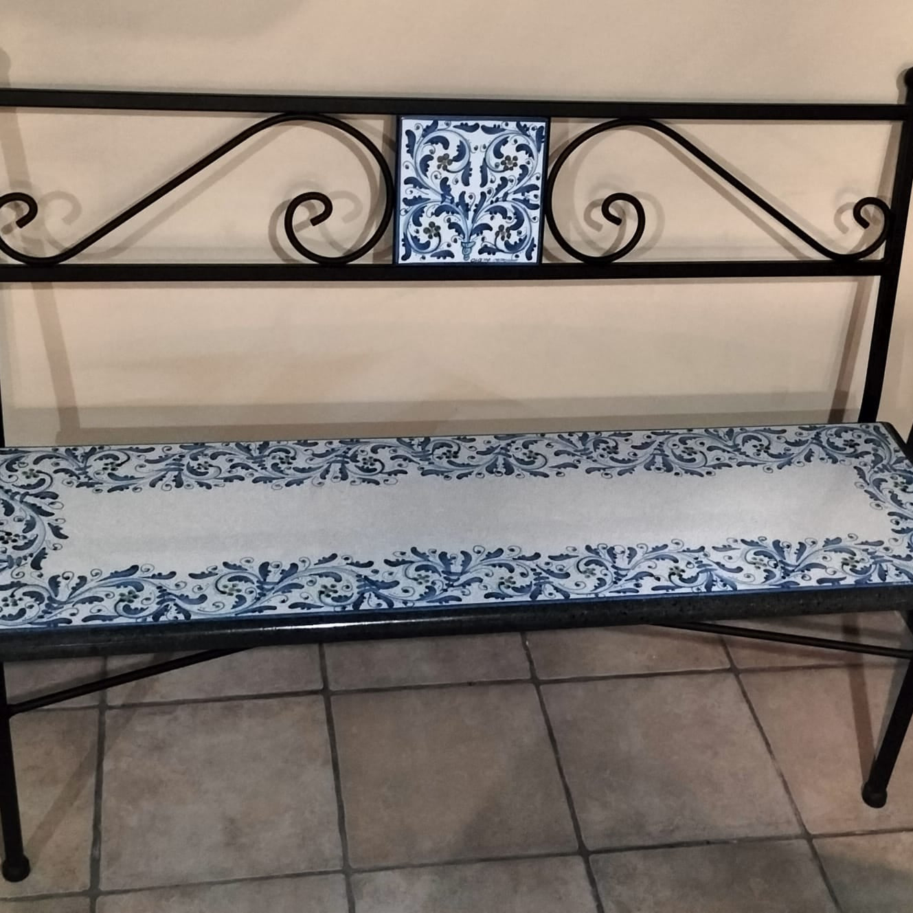 Panchina in Ferro Battuto con Pietra Lavica e Mattonella cm 20x20 Decoro ‘600 - PANCHINE