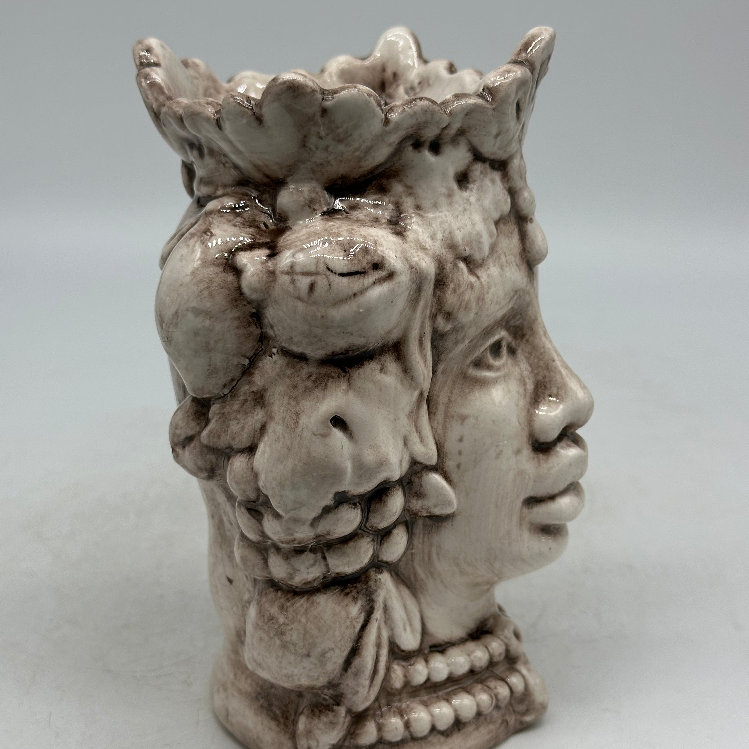 Pezzo con Difetto - Testa di Moro Afro Frutta Donna Ceramica Caltagirone cm H.18 L.12 Artigianale Ecru - TESTE DI MORO