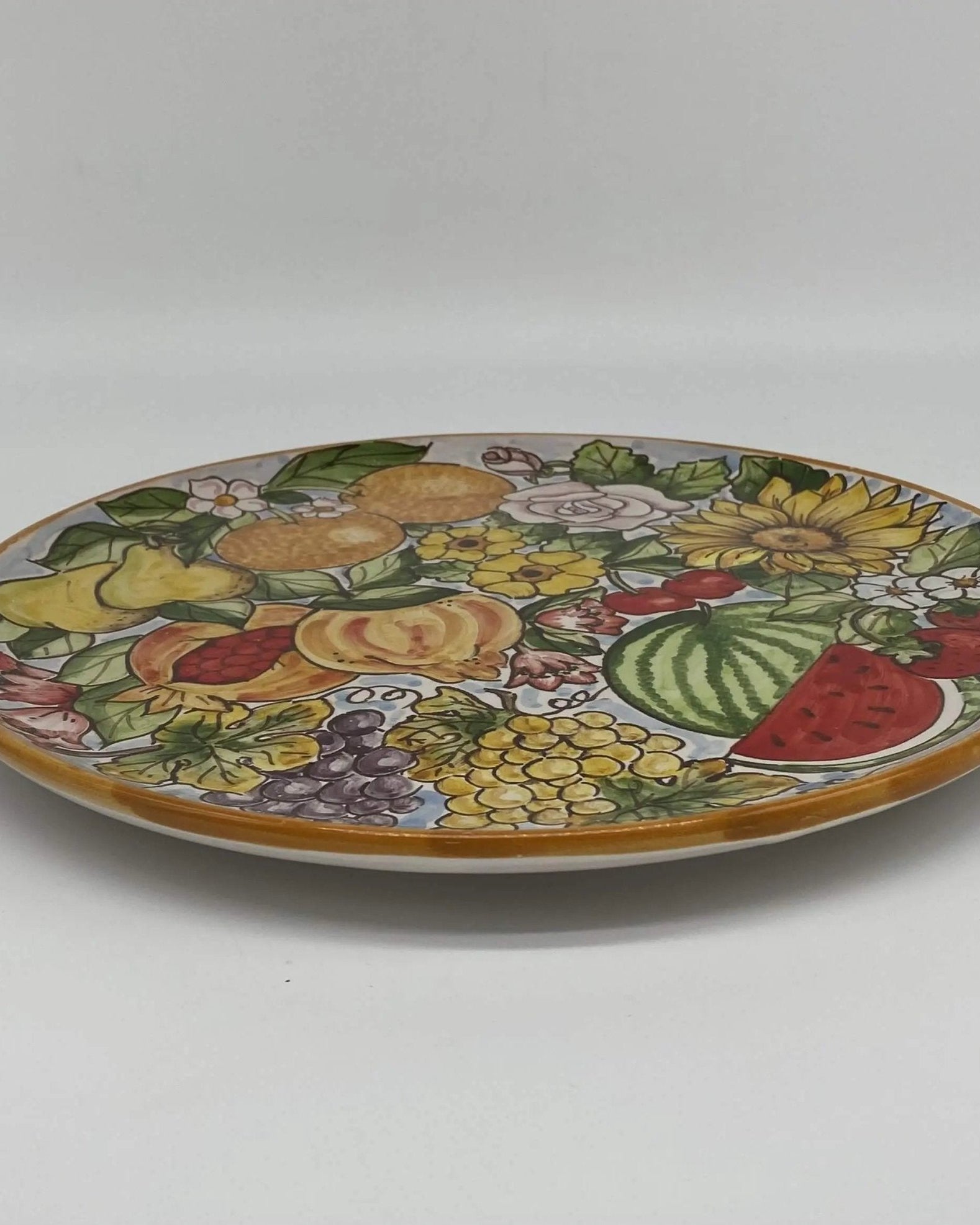 Piatto Decorativo dipinto a mano diametro cm 30 Decoro “4 stagioni” - DD CERAMICHE SICILIANE