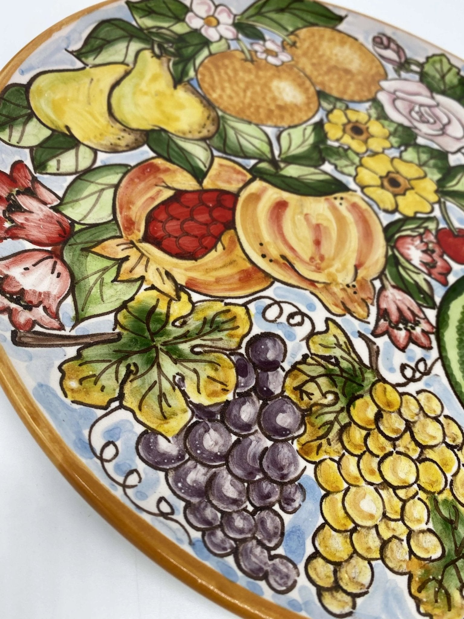 Piatto Decorativo dipinto a mano diametro cm 30 Decoro “4 stagioni” - DD CERAMICHE SICILIANE