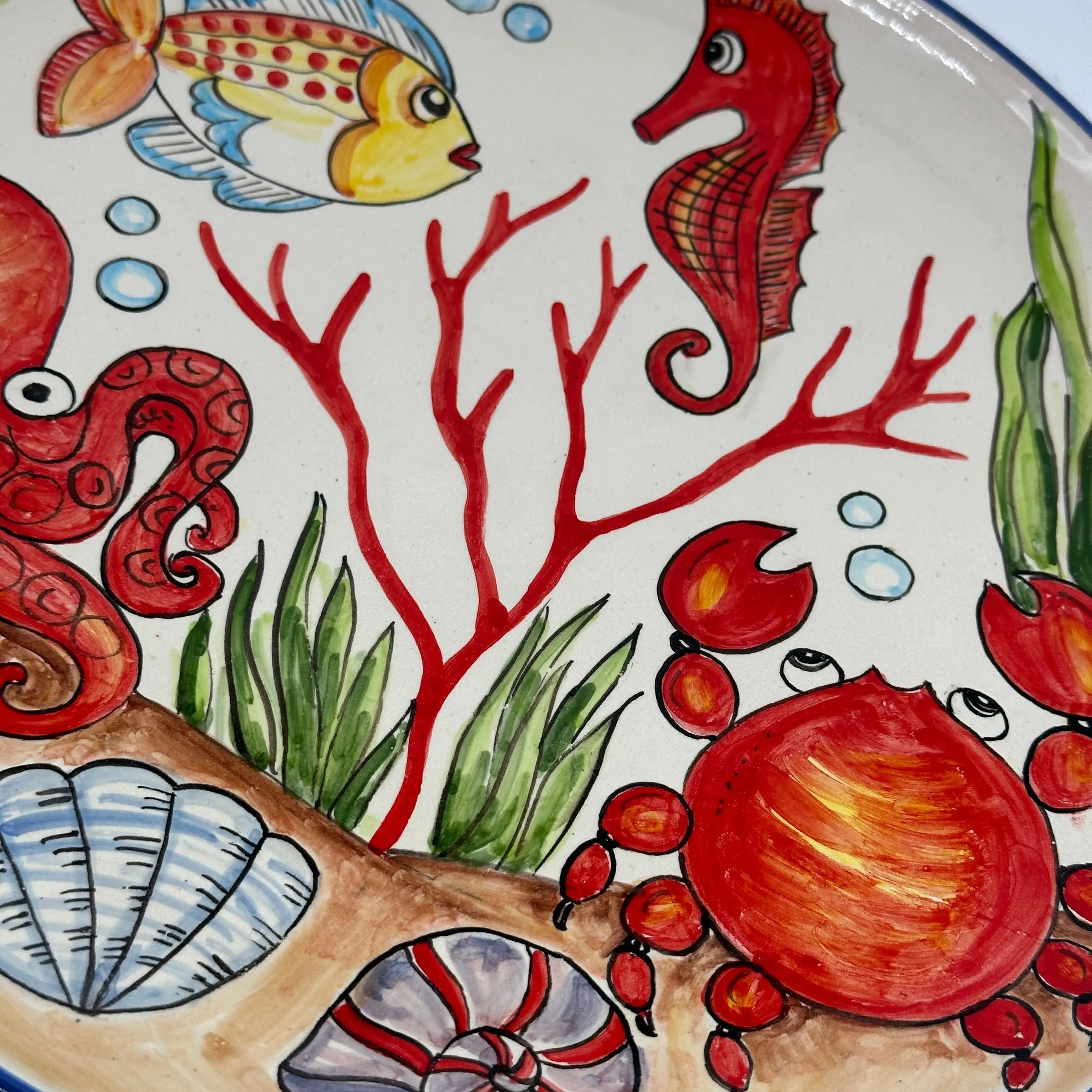 Piatto Decorativo dipinto a mano diametro cm 30 Decoro “Marino” DD CERAMICHE SICILIANE