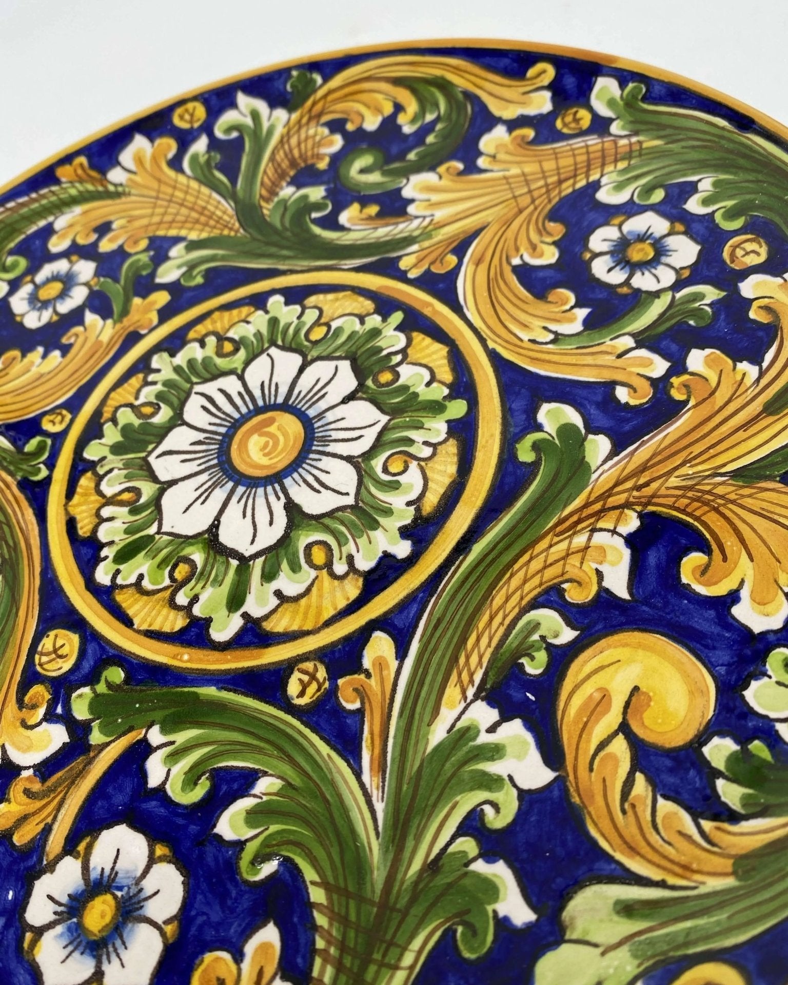 Piatto Decorativo dipinto a mano diametro cm 30 Decoro n.1 - DD CERAMICHE SICILIANE
