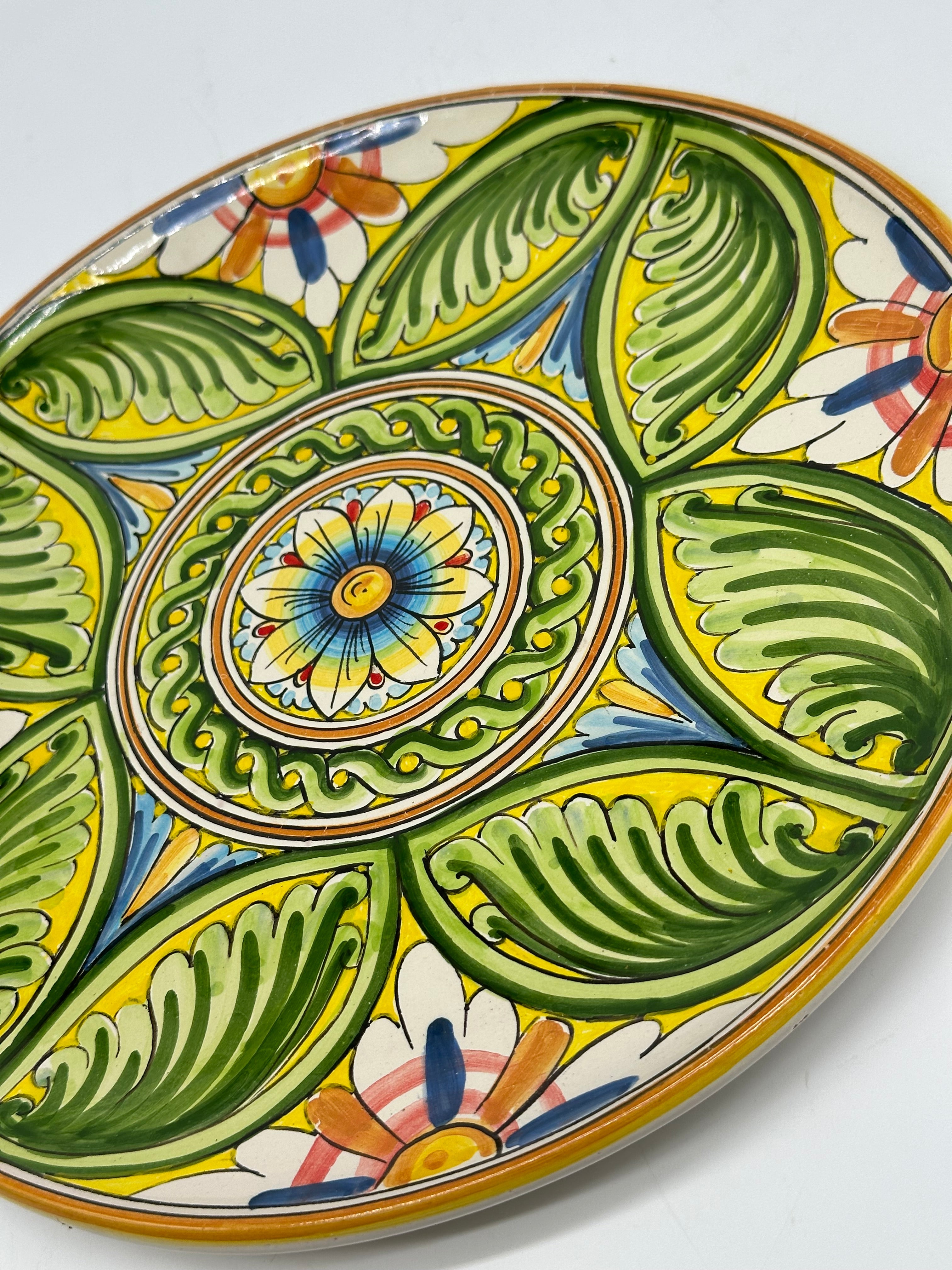 Piatto Decorativo dipinto a mano diametro cm 30 Decoro n.11 - PIATTI DA PARETE