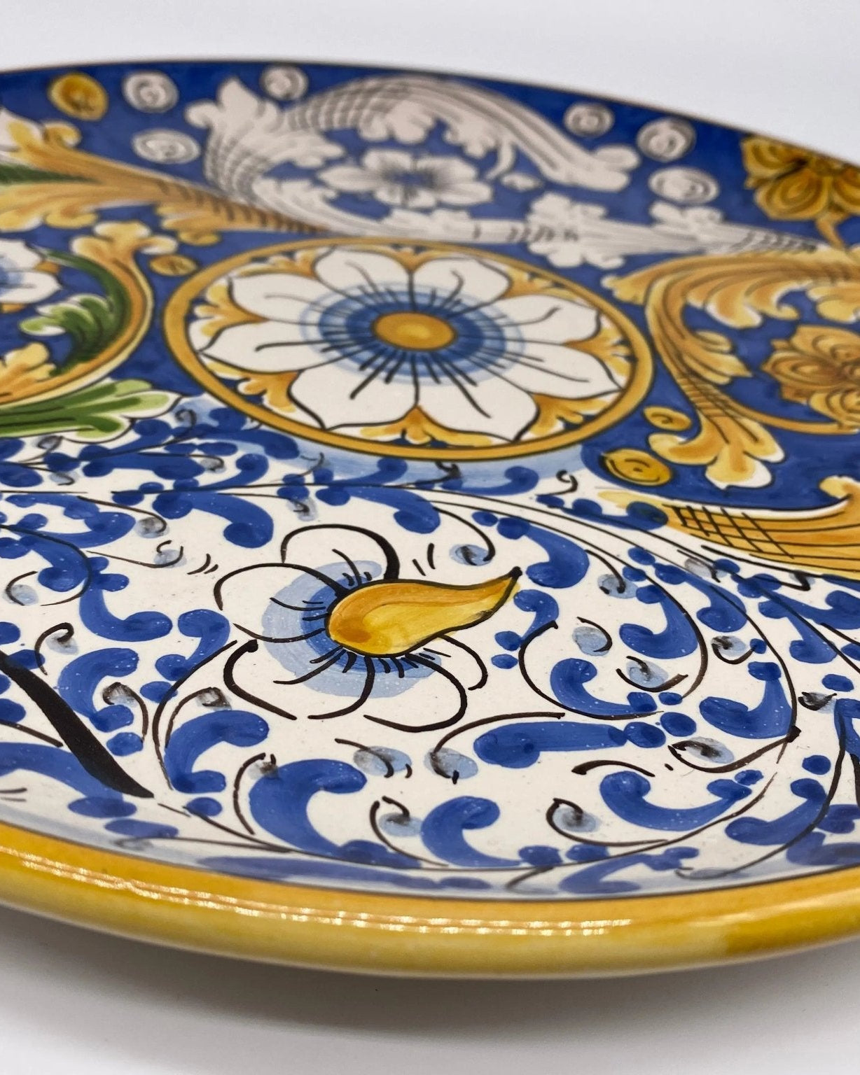 Piatto Decorativo dipinto a mano diametro cm 30 Decoro n.12 - DD CERAMICHE SICILIANE