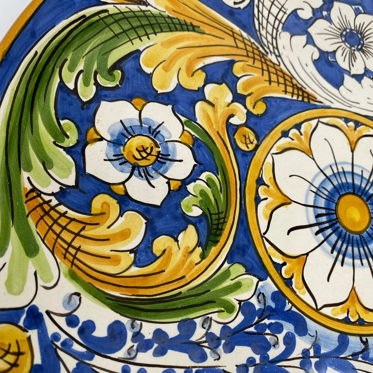 Piatto Decorativo dipinto a mano diametro cm 30 Decoro n.12 - DD CERAMICHE SICILIANE