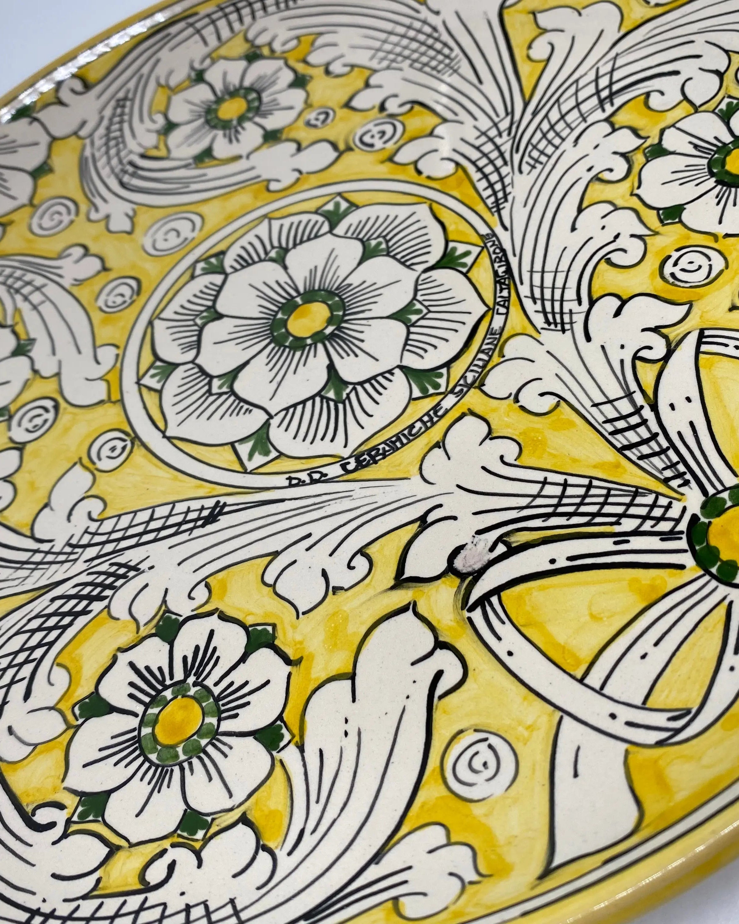 Piatto Decorativo dipinto a mano diametro cm 30 Decoro n.11 DD CERAMICHE SICILIANE