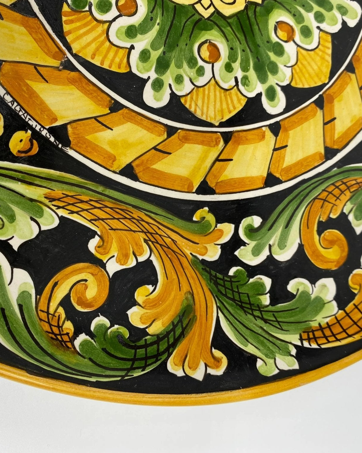 Piatto Decorativo dipinto a mano diametro cm 30 Decoro n.11 - DD CERAMICHE SICILIANE