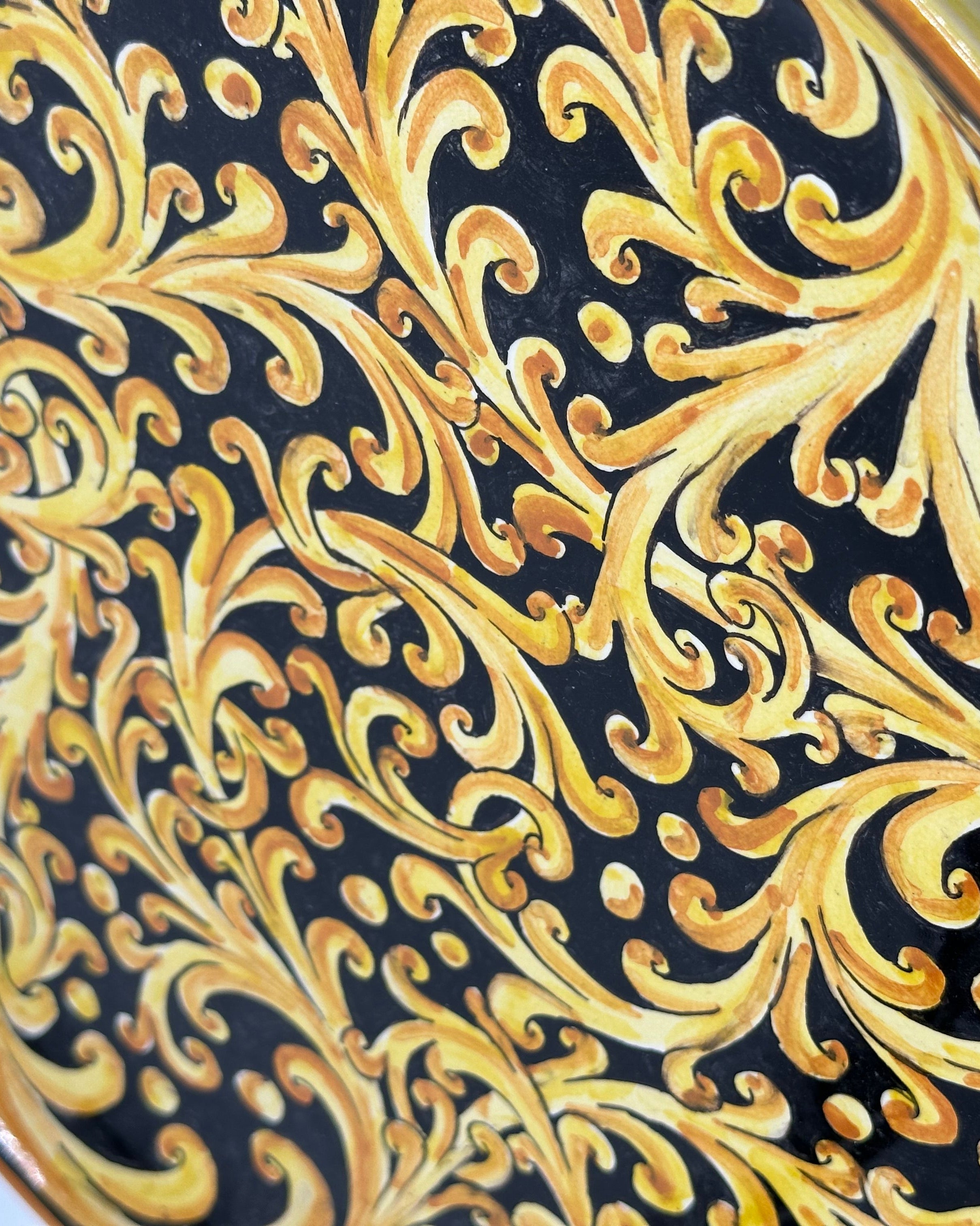 Piatto Decorativo dipinto a mano diametro cm 30 Decoro n.2 DD CERAMICHE SICILIANE