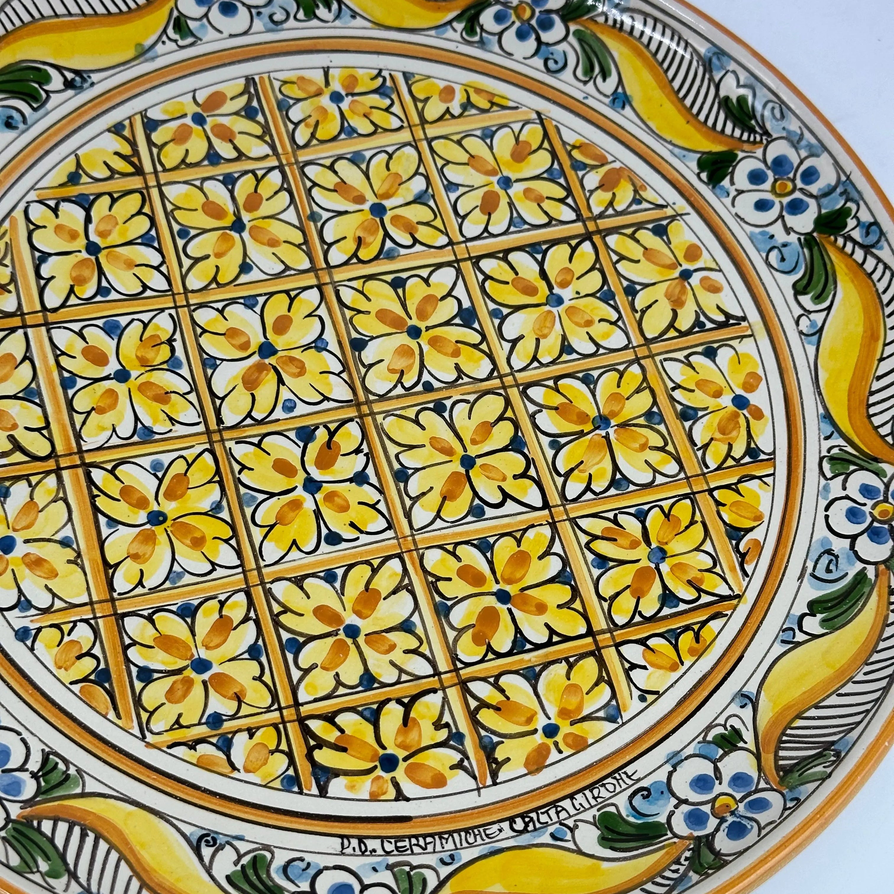 Piatto Decorativo dipinto a mano diametro cm 30 Decoro n.20 DD CERAMICHE SICILIANE