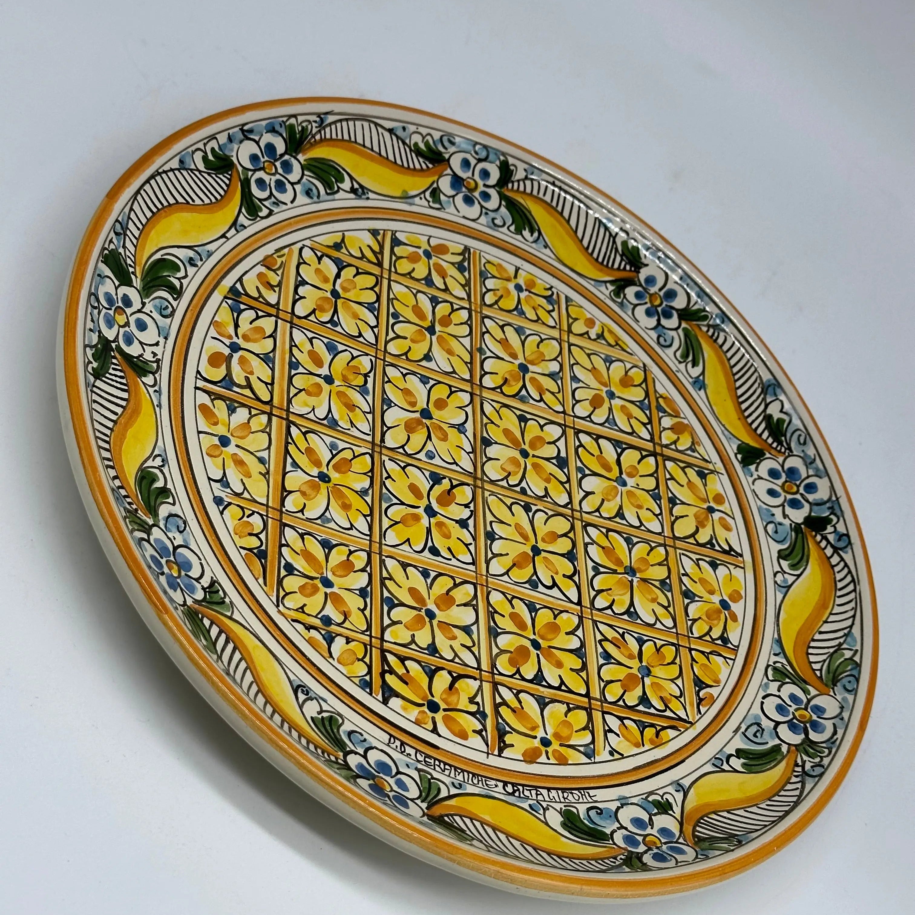 Piatto Decorativo dipinto a mano diametro cm 30 Decoro n.20 DD CERAMICHE SICILIANE