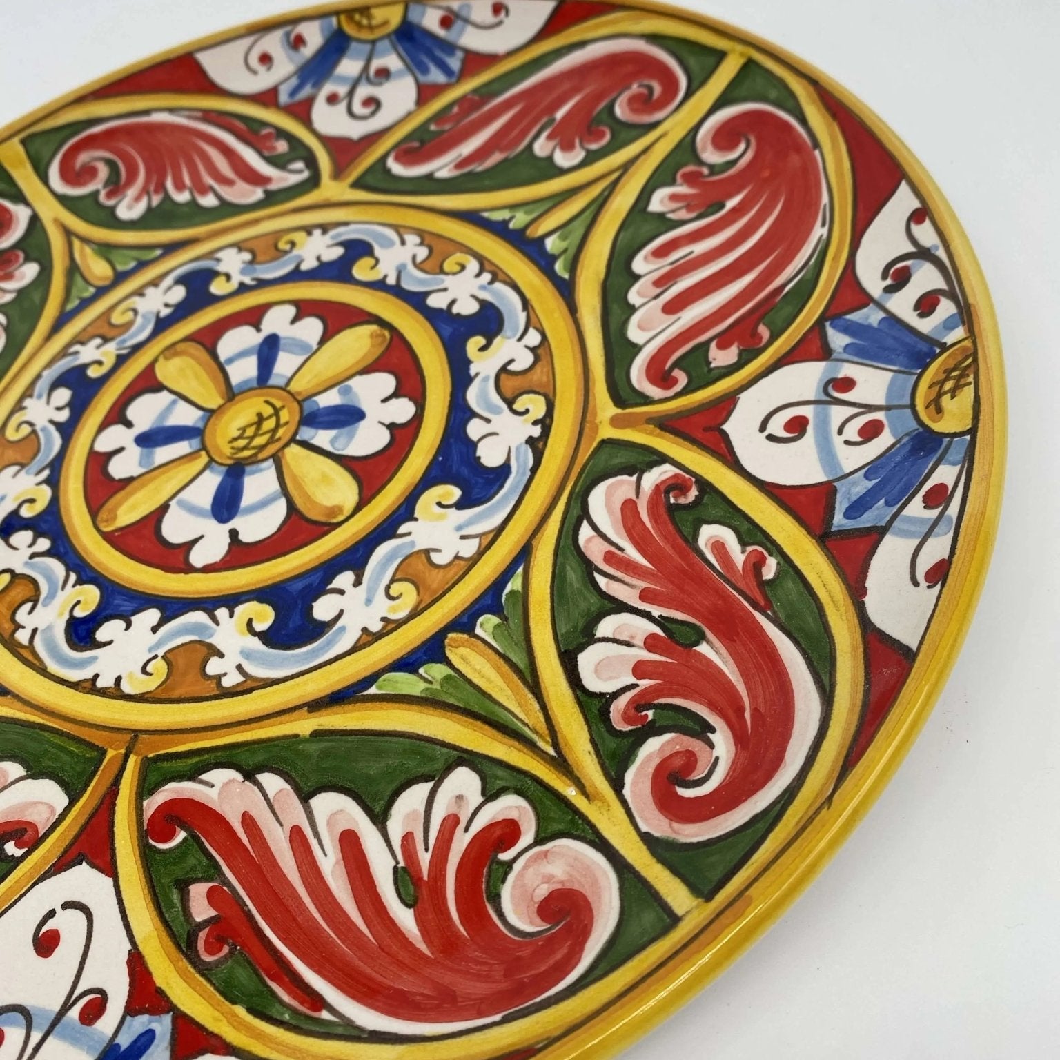 Piatto Decorativo dipinto a mano diametro cm 30 Decoro n.4 - DD CERAMICHE SICILIANE