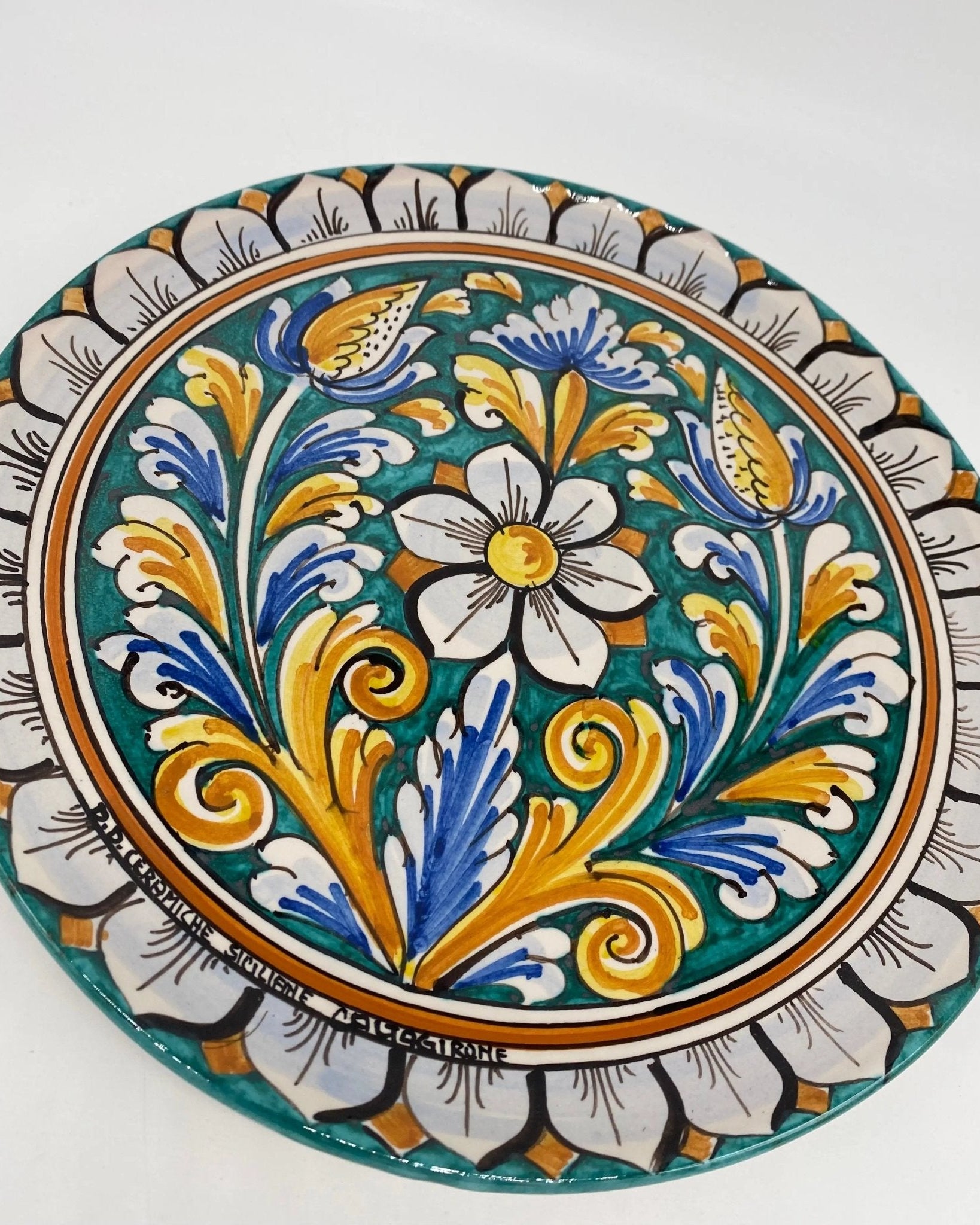 Piatto Decorativo dipinto a mano diametro cm 30 Decoro n.6s - DD CERAMICHE SICILIANE