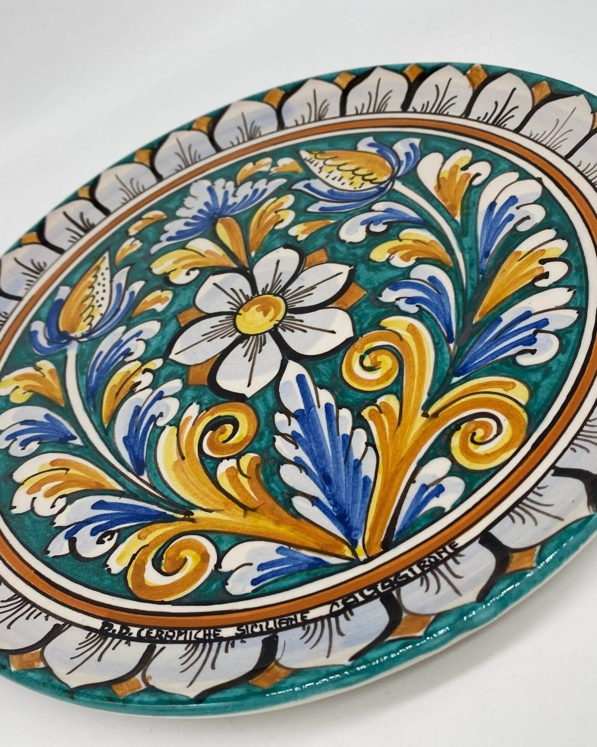 Piatto Decorativo dipinto a mano diametro cm 30 Decoro n.6s - DD CERAMICHE SICILIANE