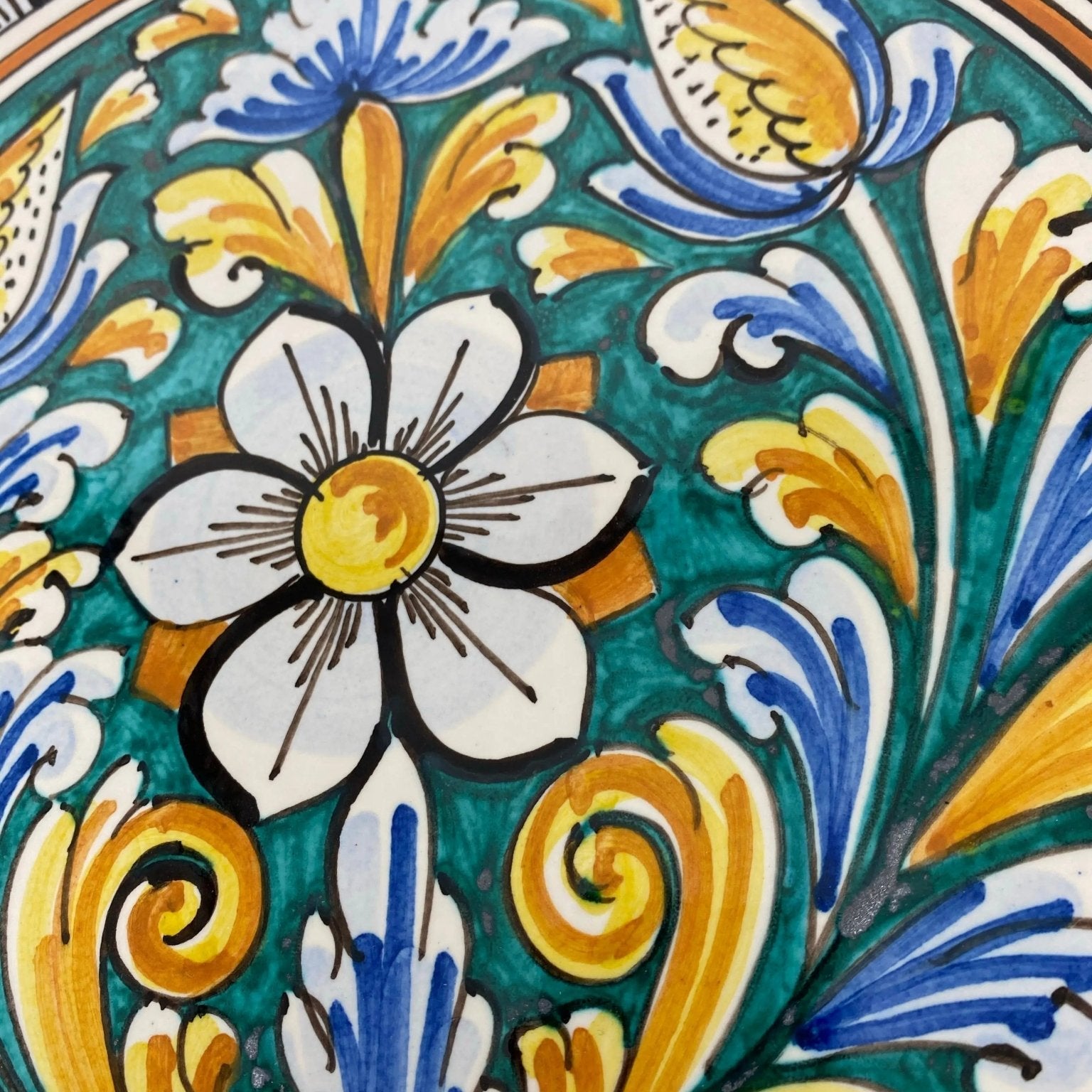 Piatto Decorativo dipinto a mano diametro cm 30 Decoro n.6s - DD CERAMICHE SICILIANE