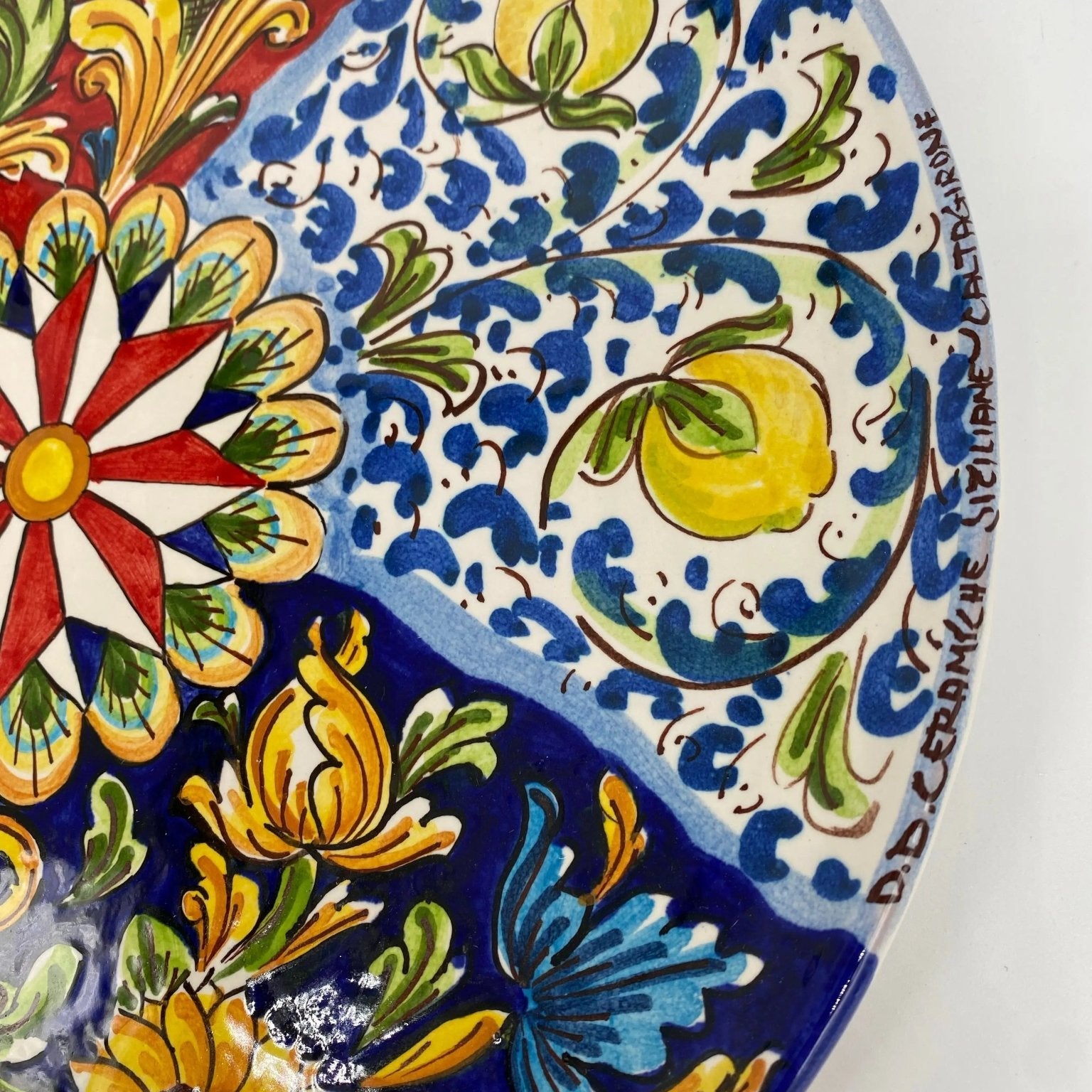 Piatto Decorativo dipinto a mano diametro cm 30 Decoro n.7s - DD CERAMICHE SICILIANE