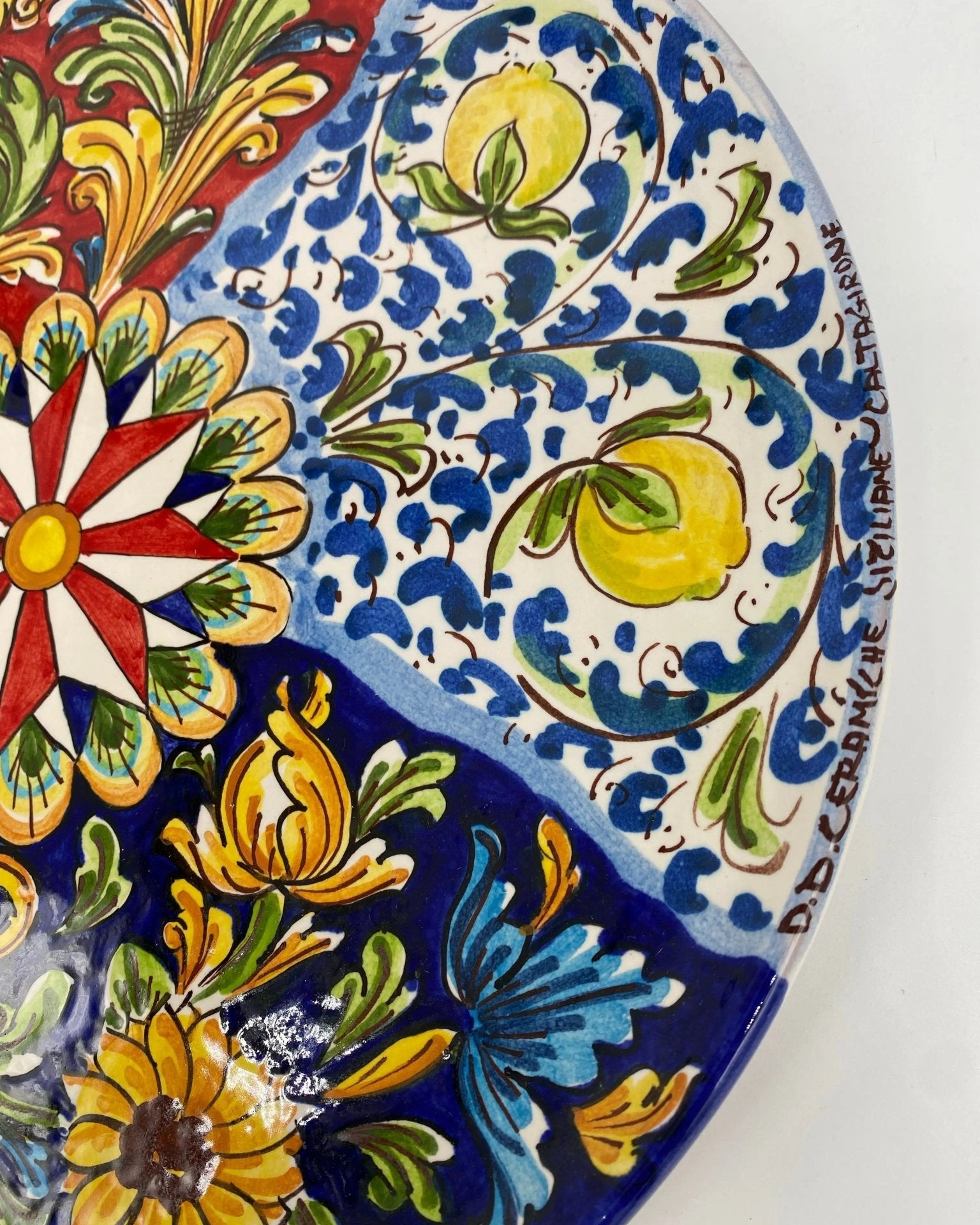 Piatto Decorativo dipinto a mano diametro cm 30 Decoro n.7s - DD CERAMICHE SICILIANE