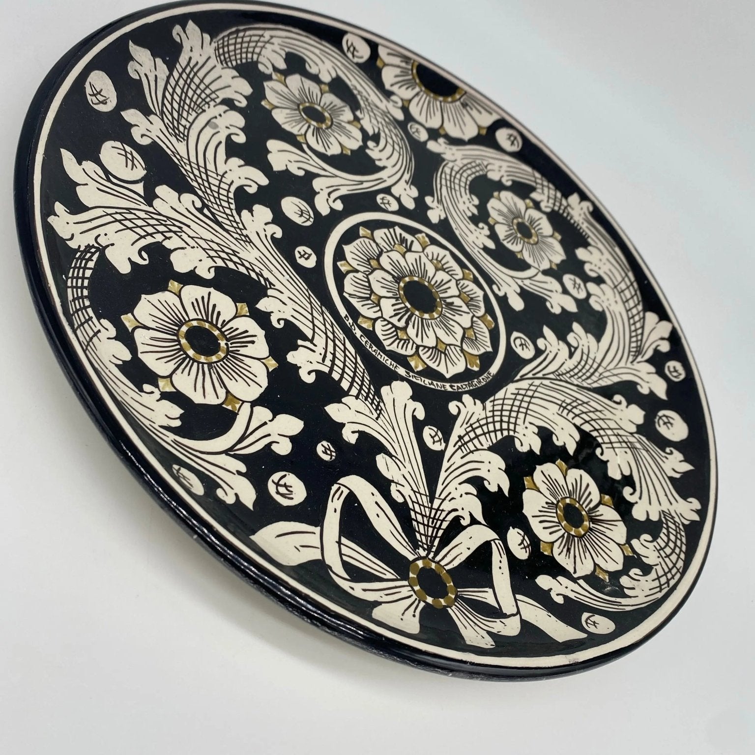 Piatto Decorativo dipinto a mano diametro cm 30 Decoro n.9 - DD CERAMICHE SICILIANE