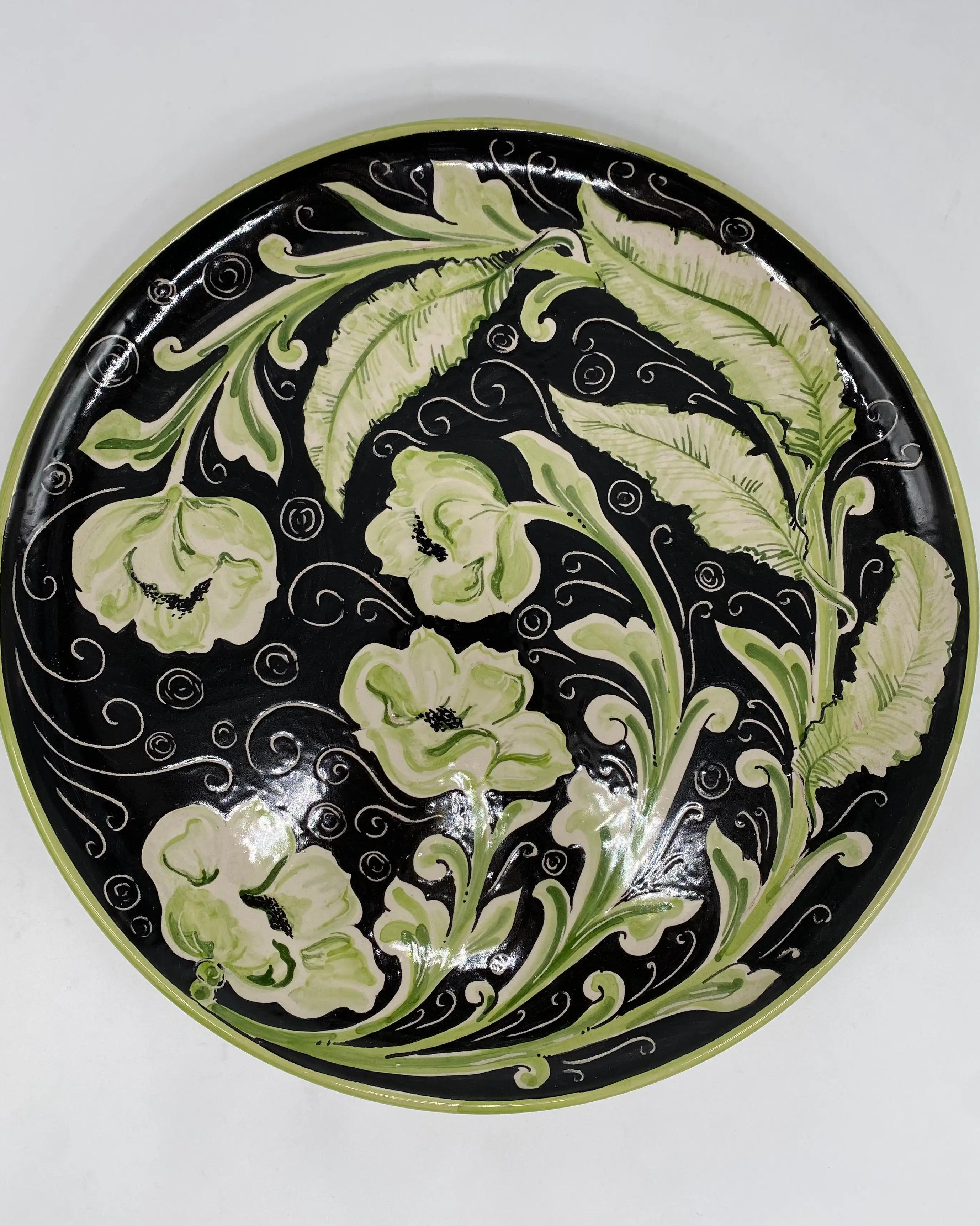 Piatto Decorativo dipinto a mano diametro cm 30 Decoro “Venus” Rosa DD CERAMICHE SICILIANE